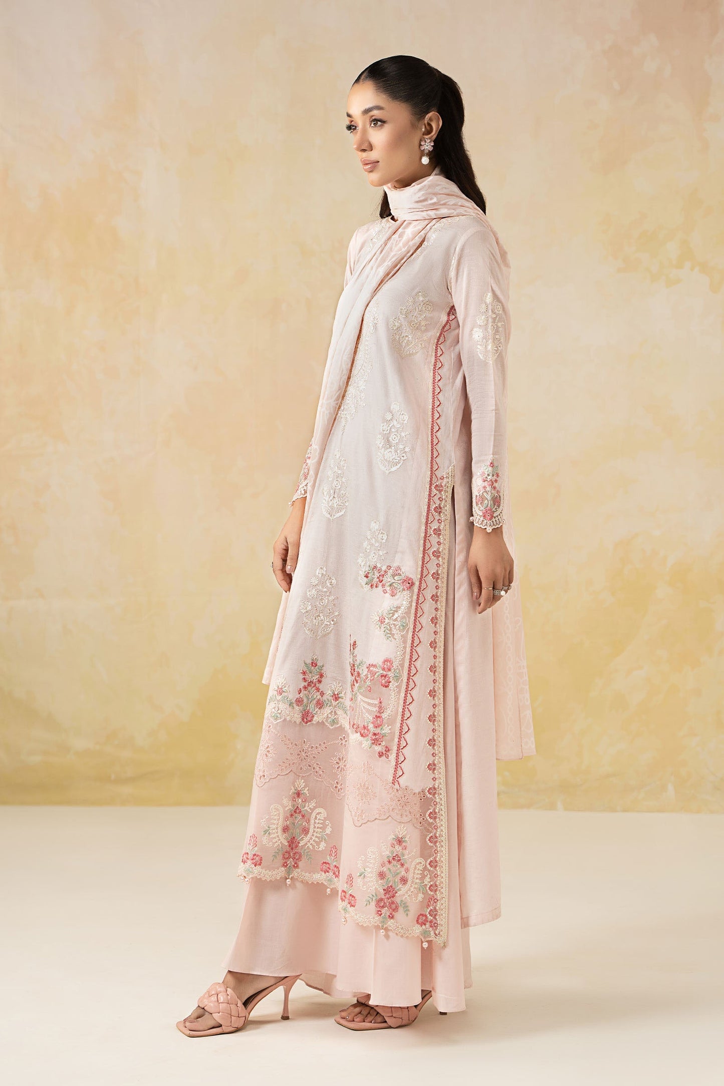 Maira B | Ready to Wear | DW-EF25-03 XL Pink