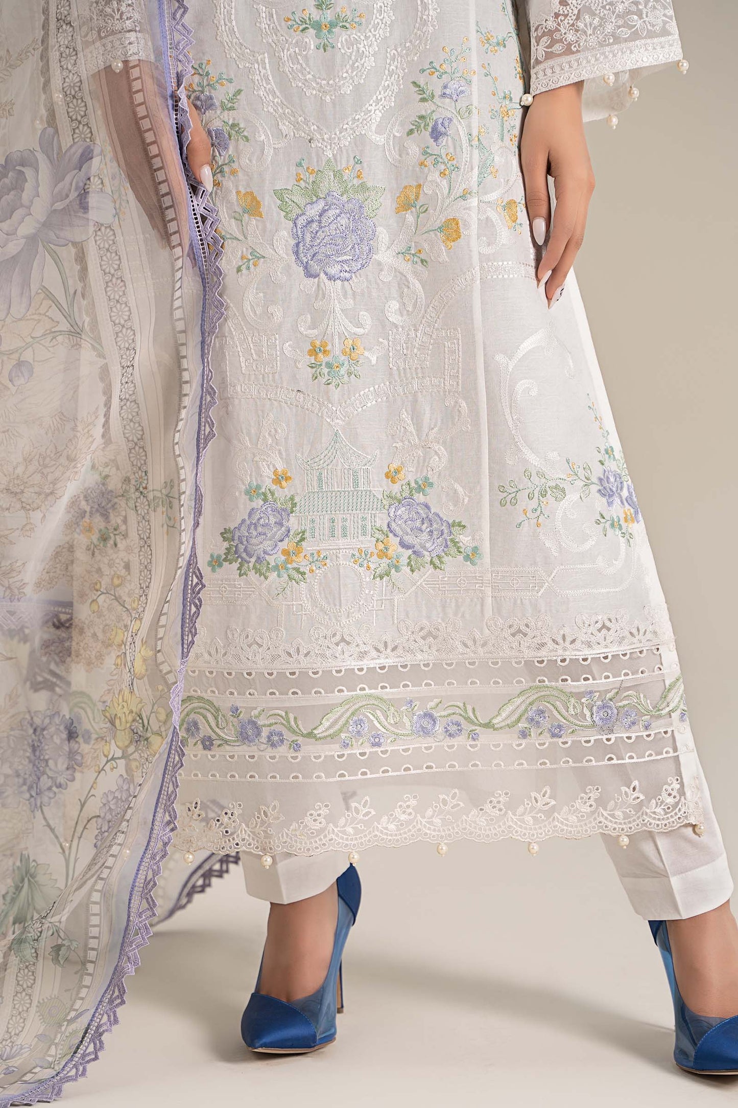 Maira B | Ready to Wear | DW-EF25-49 XL White