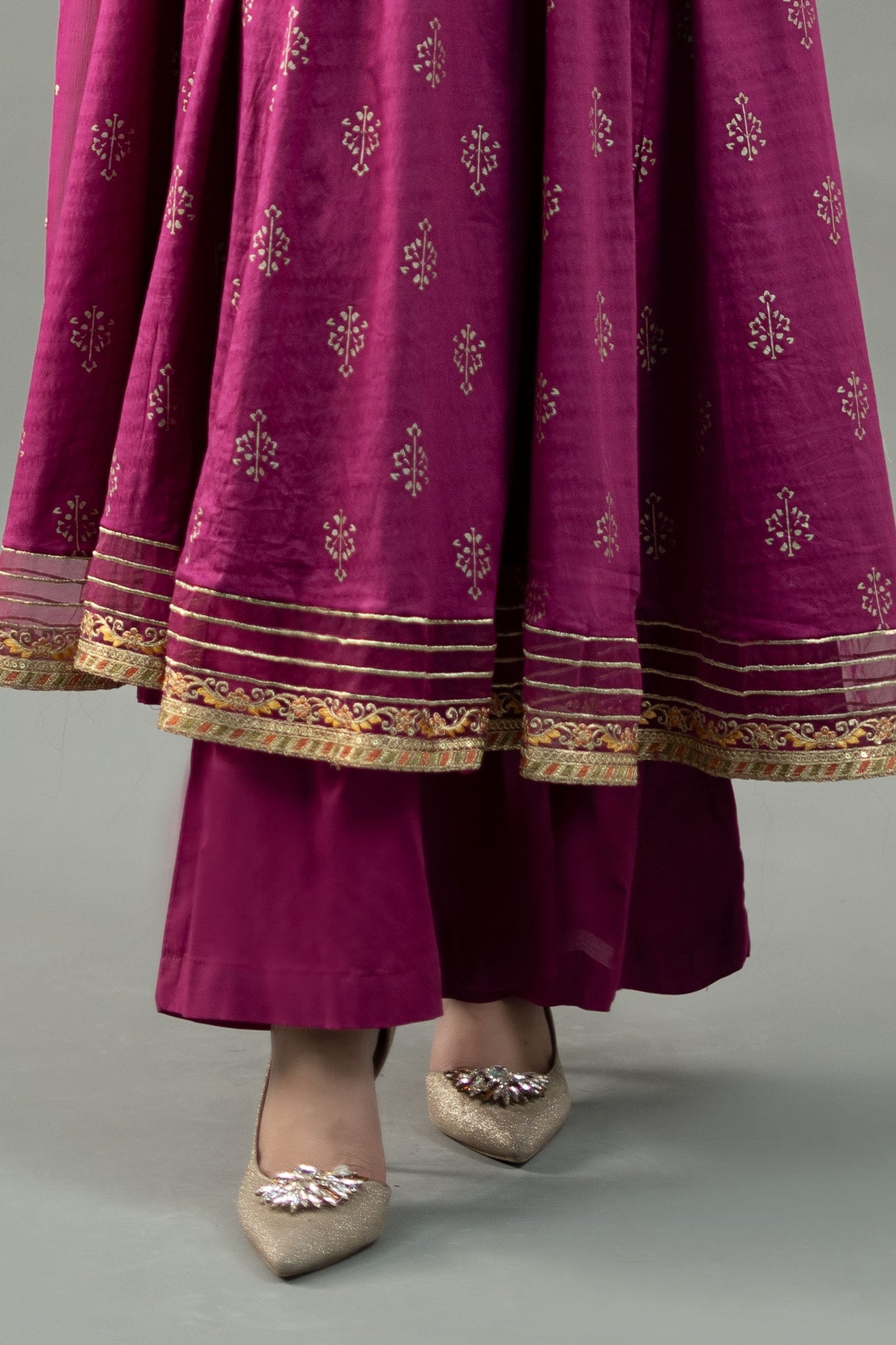 Maira B | Ready to Wear | DW-EF21-04R1 L Maroon