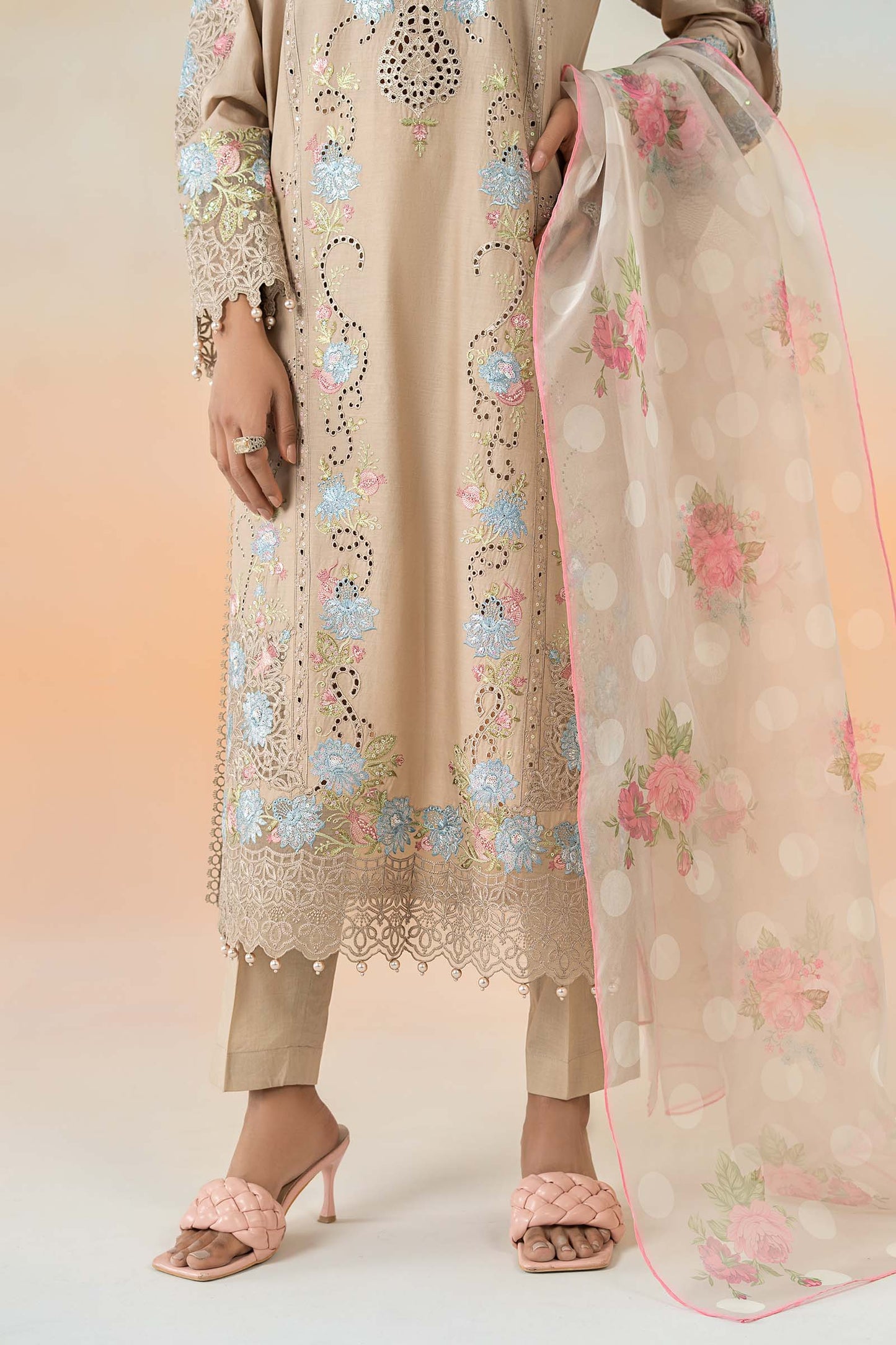 Maira B | Ready to Wear | DW-EF25-05 L Beige