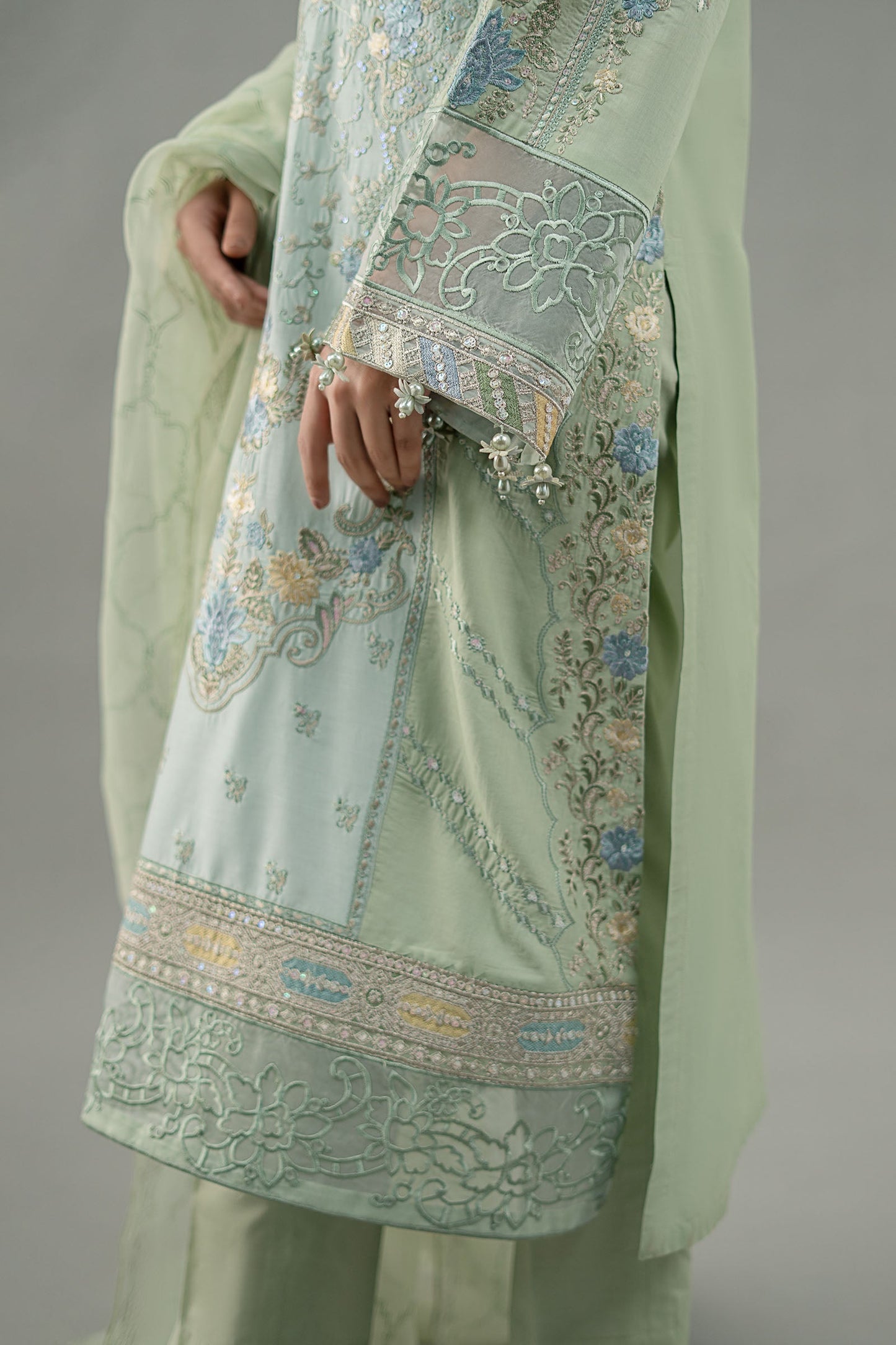 Maira B | Ready to Wear | DW-EF25-69 XL Green