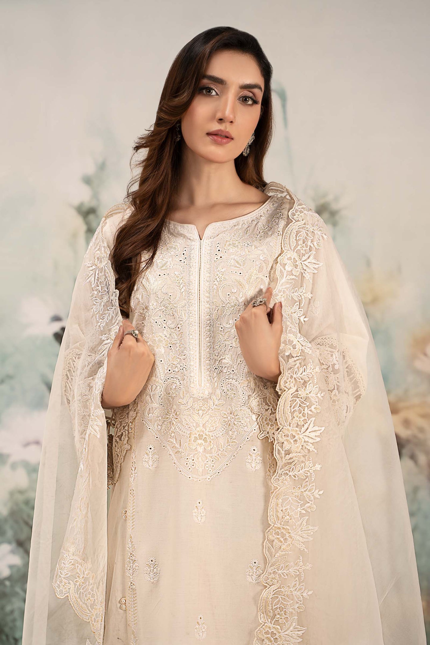Maira B | Ready to Wear | DW-EF25-95 L White