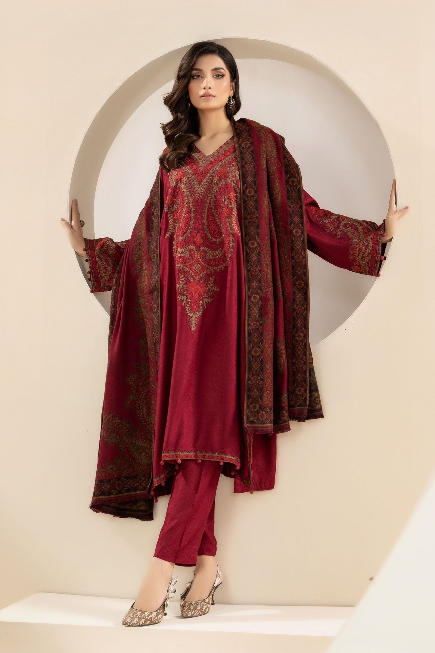 Maira B | Ready to Wear | DW-W24-100 L Red