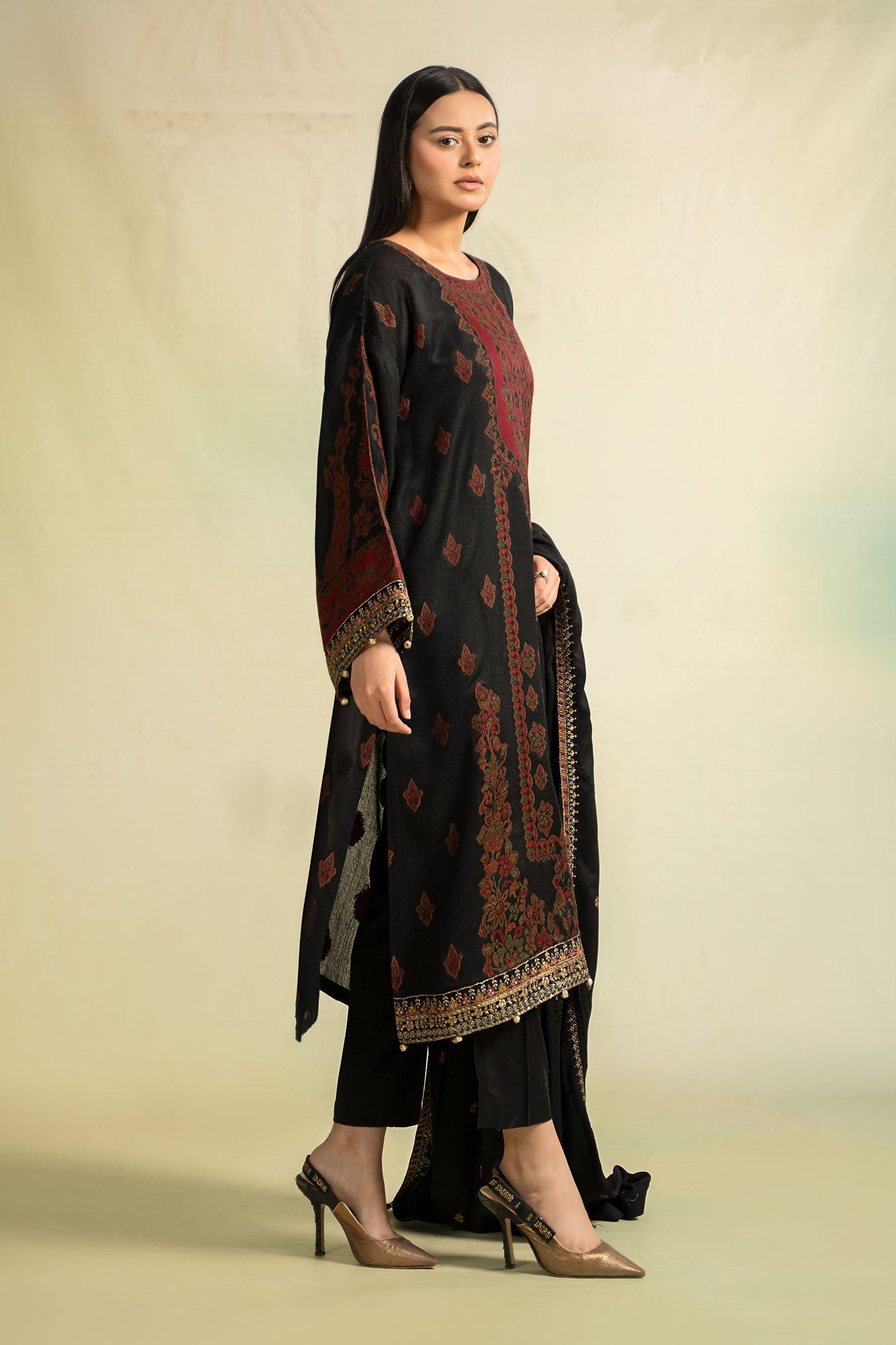 Maira B | Ready to Wear | DW-W24-107 XL Black