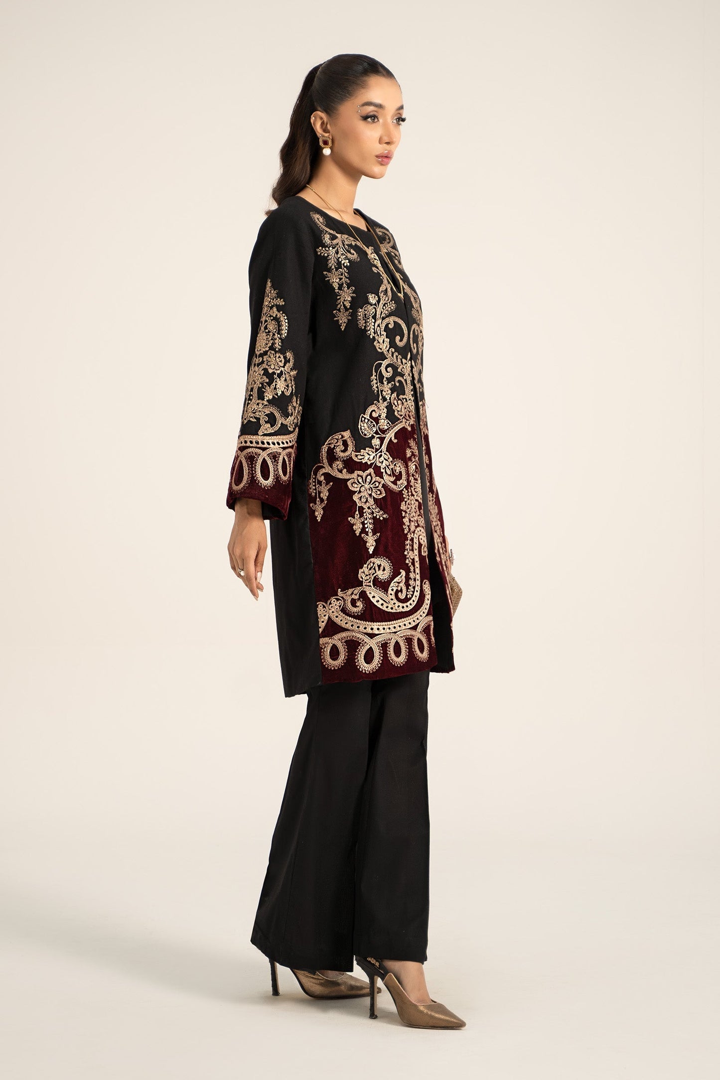 Maira B | Ready to Wear | DW-W24-113 L Maroon