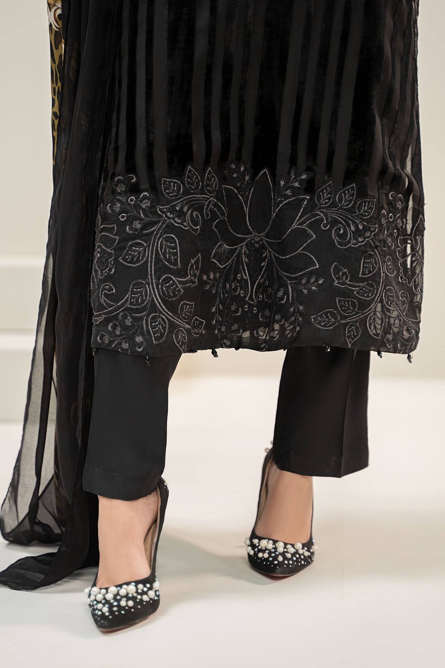 Maira B | Ready to Wear | DW-W24-173 M Black