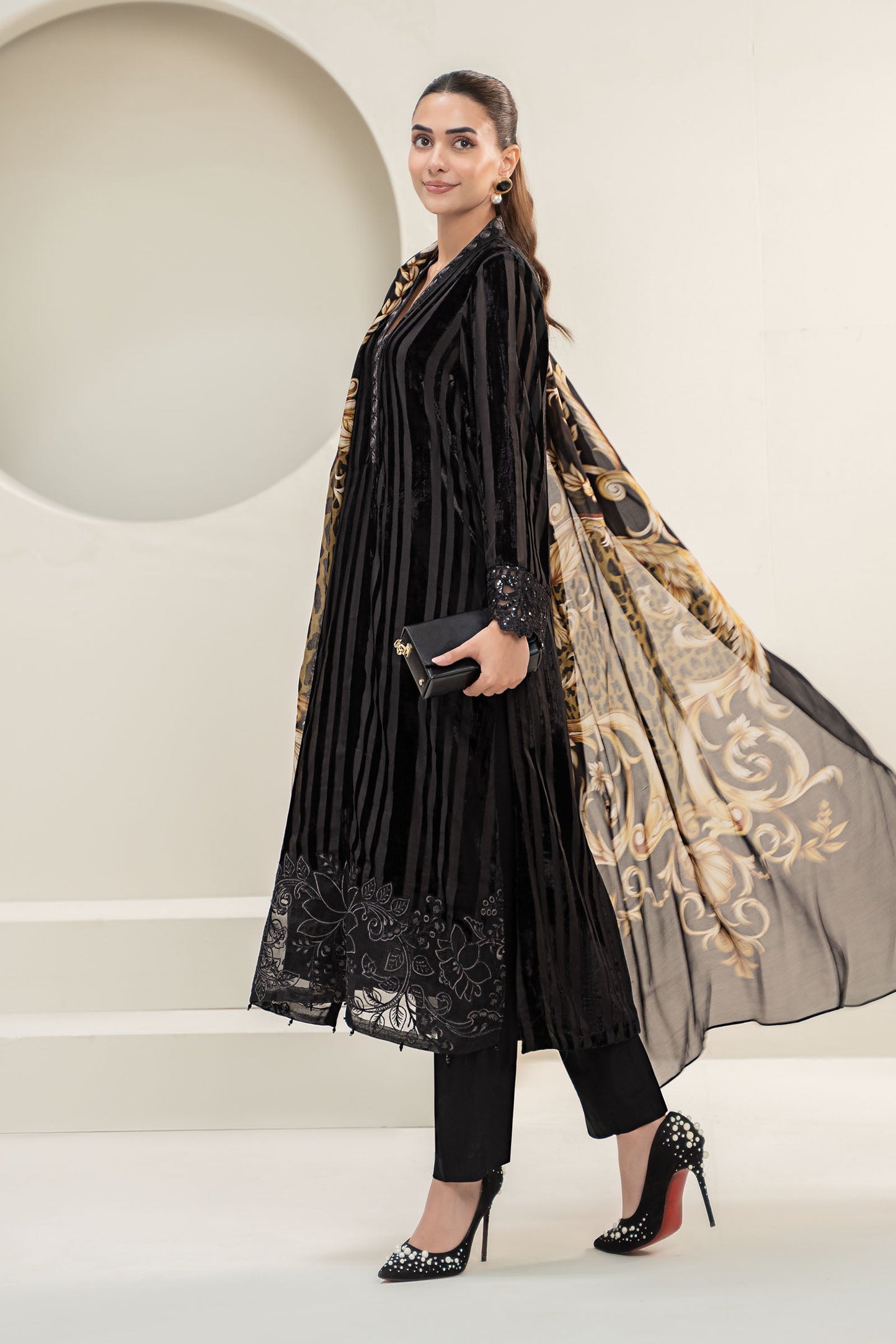 Maira B | Ready to Wear | DW-W24-173 L Black