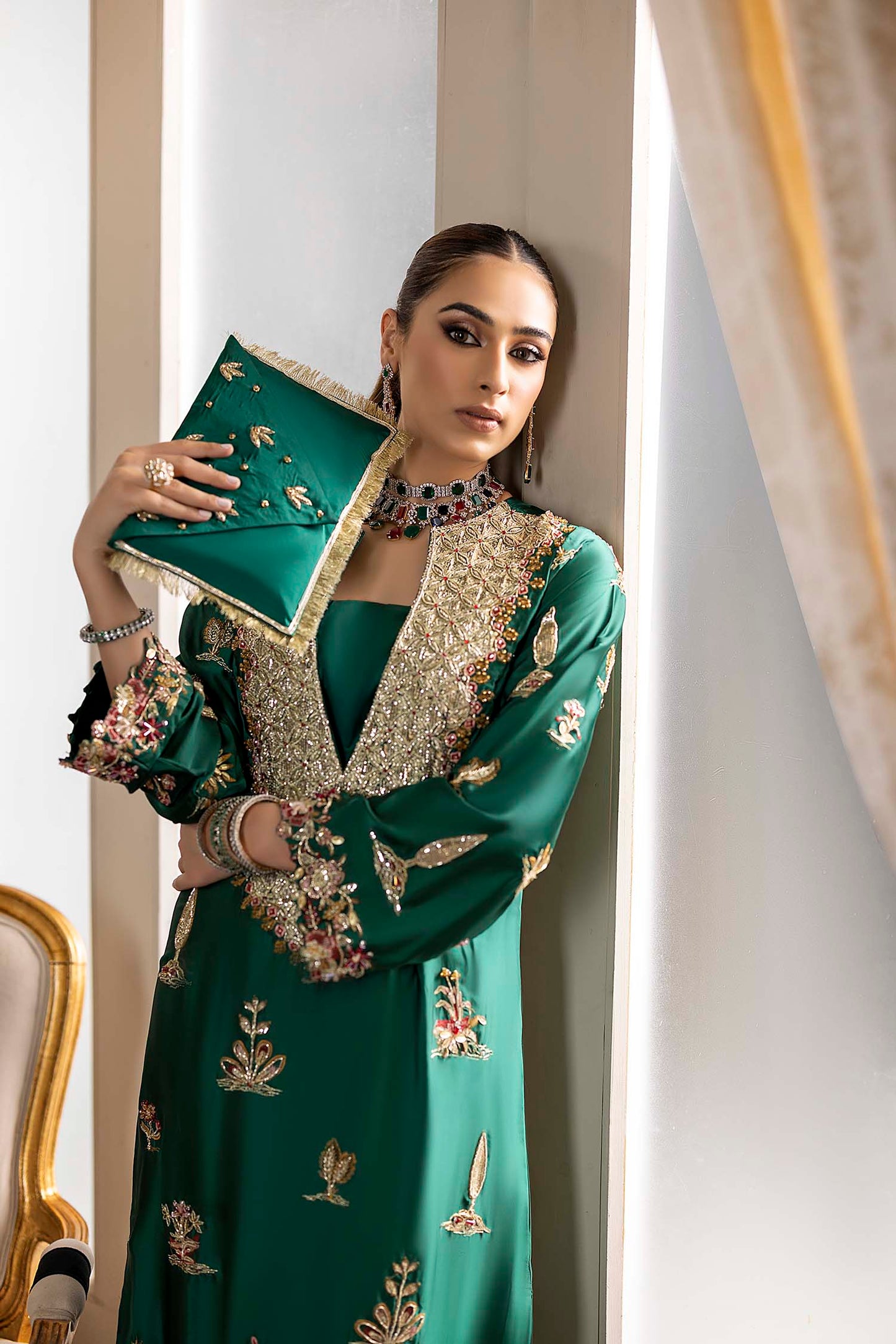 Nuriyaa | Rozanne Formals | Daphne