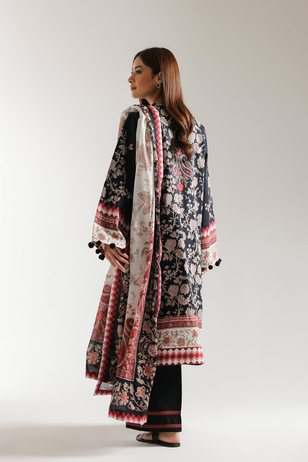 Ethnic | Spring Summer 25 | ES-12 S Black Lawn