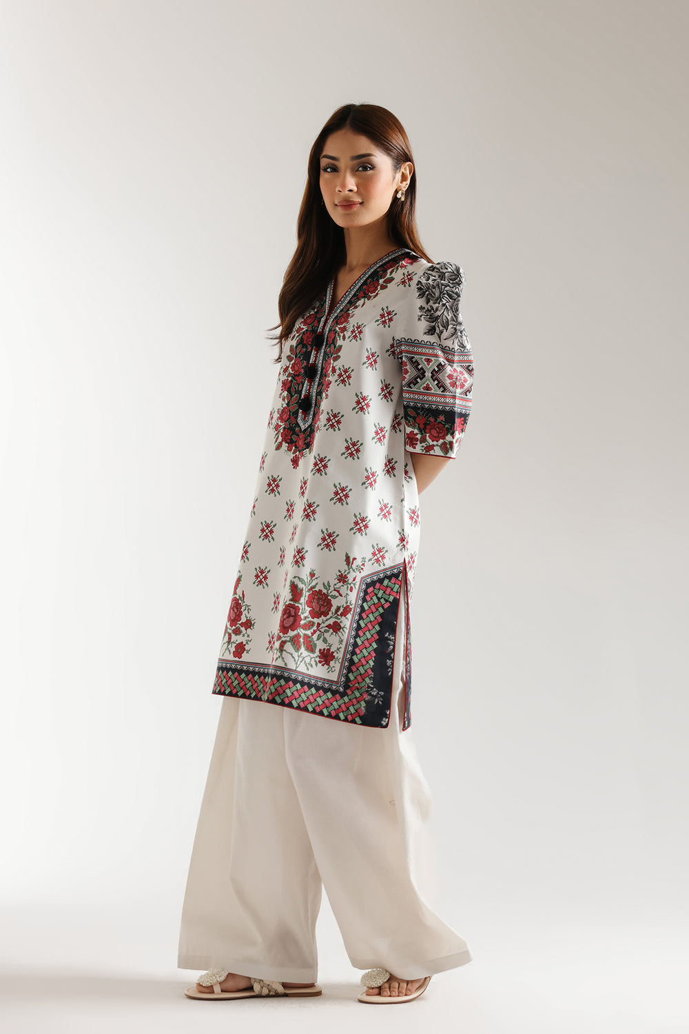 Ethnic | Spring Summer 25 | ES-09 L Off White Lawn