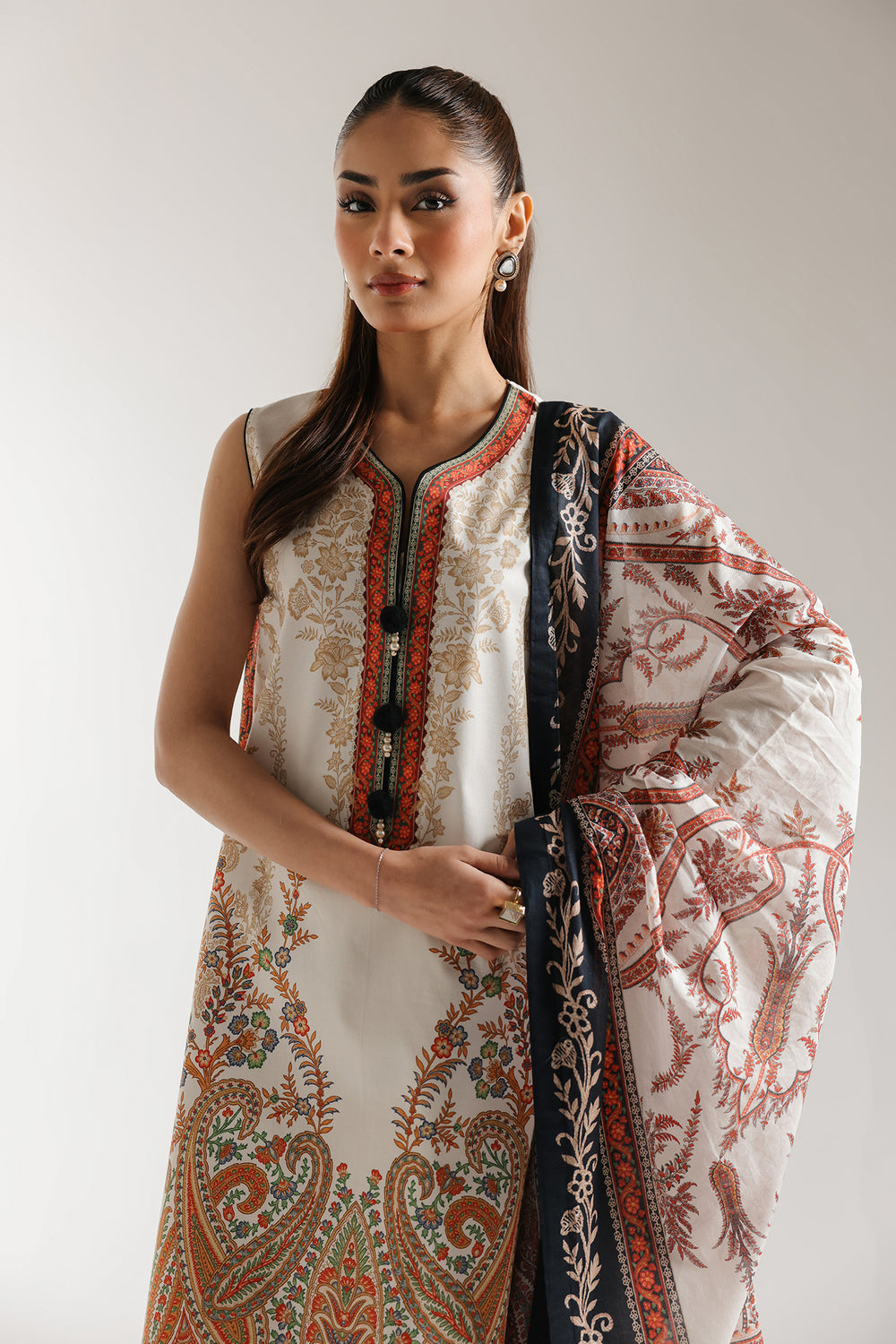 Ethnic | Spring Summer 25 | ES-06 M Off White Lawn