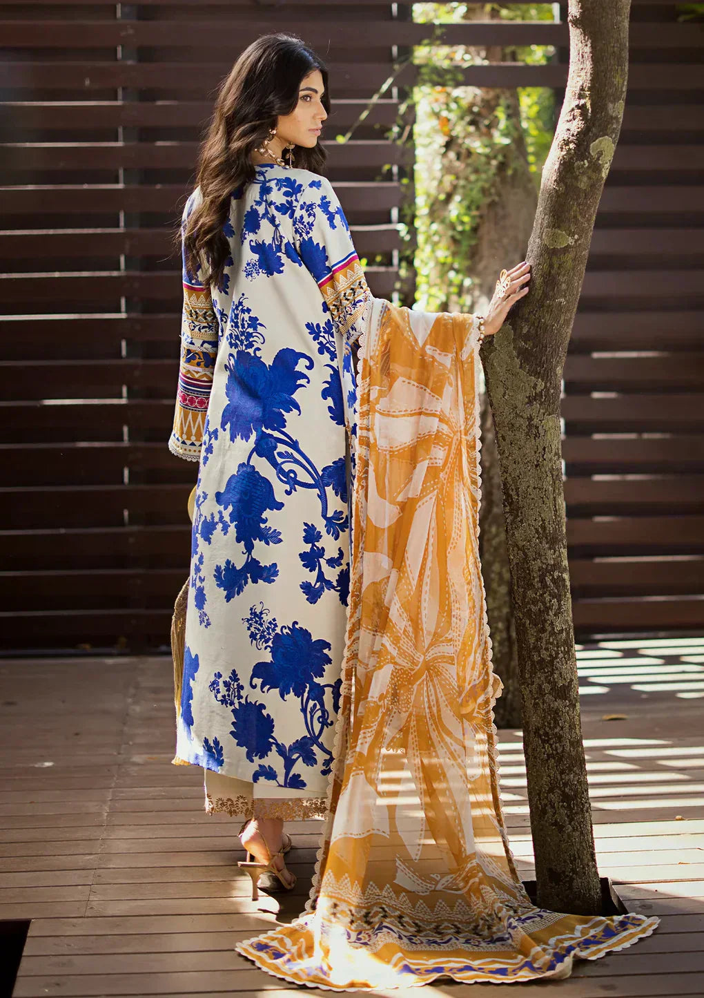 Elaf Premium | Signature Embroidered Lawn 24 | ESL-01A OPRAH - Pakistani Designer Dress - by Elaf Premium | Type: Luxury - 100% Original at Saira Sultan