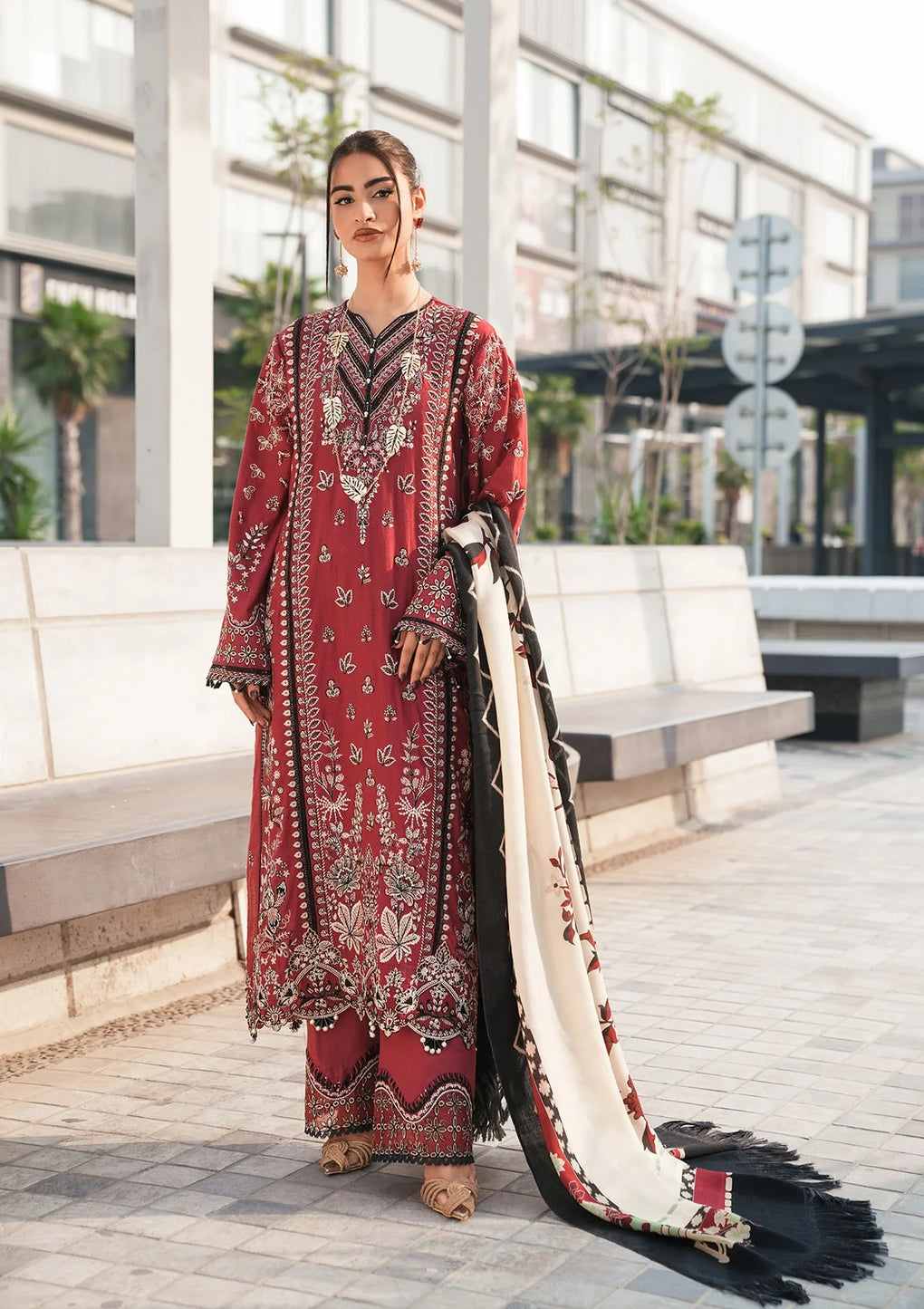 Elaf Premium | Winter Pashmina Shawl Collection | EPW-5A Sweetest Kiss - Pakistani Designer Dress - by Elaf Premium | Type: Ladies Clothes - 100% Original at Saira Sultan