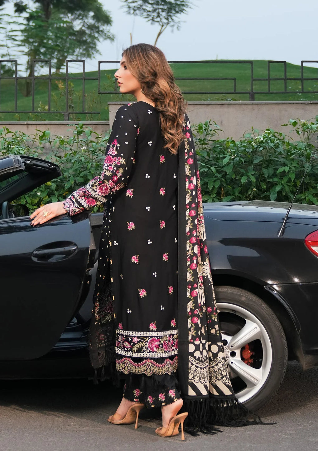 Elaf Premium | Winter Pashmina Shawl Collection | EPW-8B Boundless Dreams - Pakistani Designer Dress - by Elaf Premium | Type: Ladies Clothes - 100% Original at Saira Sultan