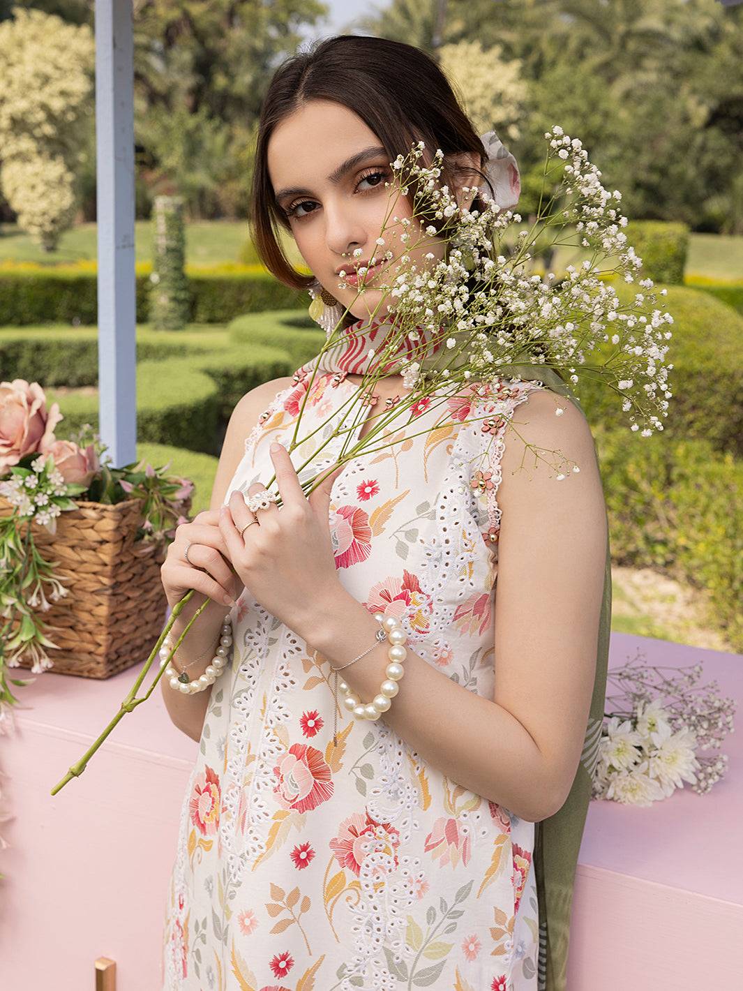 Izel | Oh Spring Lawn 25 | ELOWEN - Pakistani Designer Dress - by Izel | Type: Ladies Clothes - 100% Original at Saira Sultan
