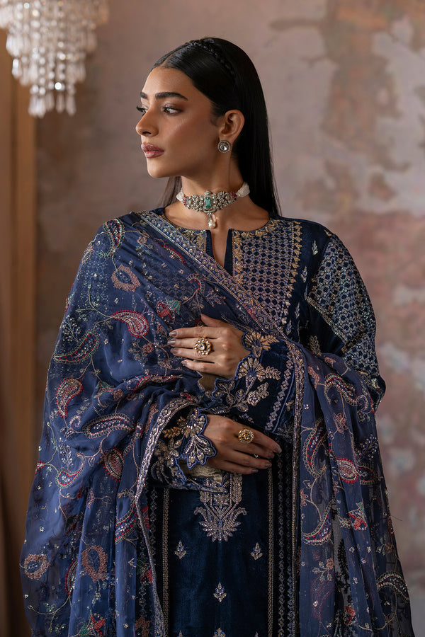 Emaan Adeel | Saanjh Velvet Collection 24 | Roshni L Navy Velvet