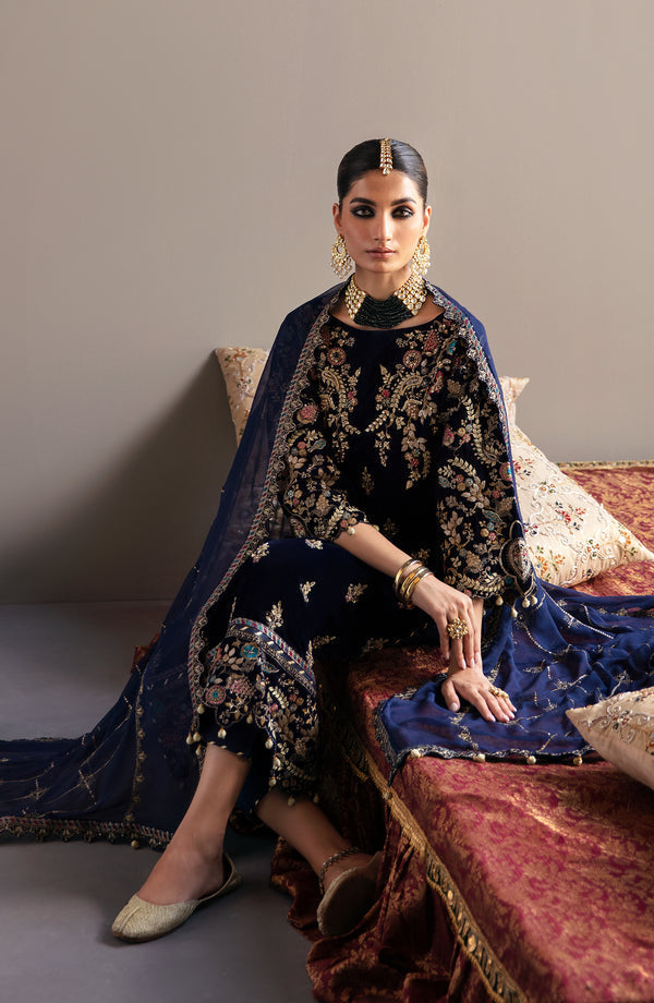 Emaan Adeel | Saanjh Velvet Collection 24 | MK-03 Falak Custom Size Navy Blue Velvet