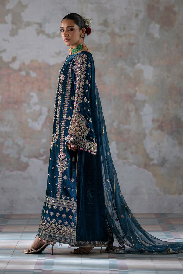 Emaan Adeel | Saanjh Velvet Collection 24 | Meher XL Deep Teal Velvet