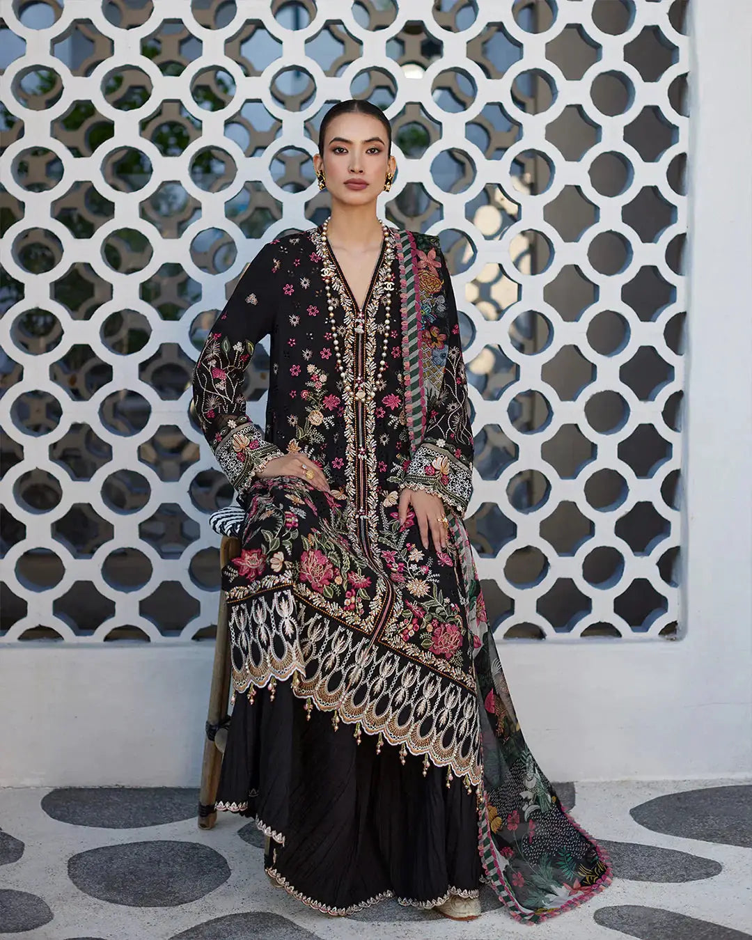 Faiza Saqlain | Liliana Luxury Lawn 24 | Merle - Pakistani Designer Dress - by Faiza Saqlain | Type: Luxury - 100% Original at Saira Sultan