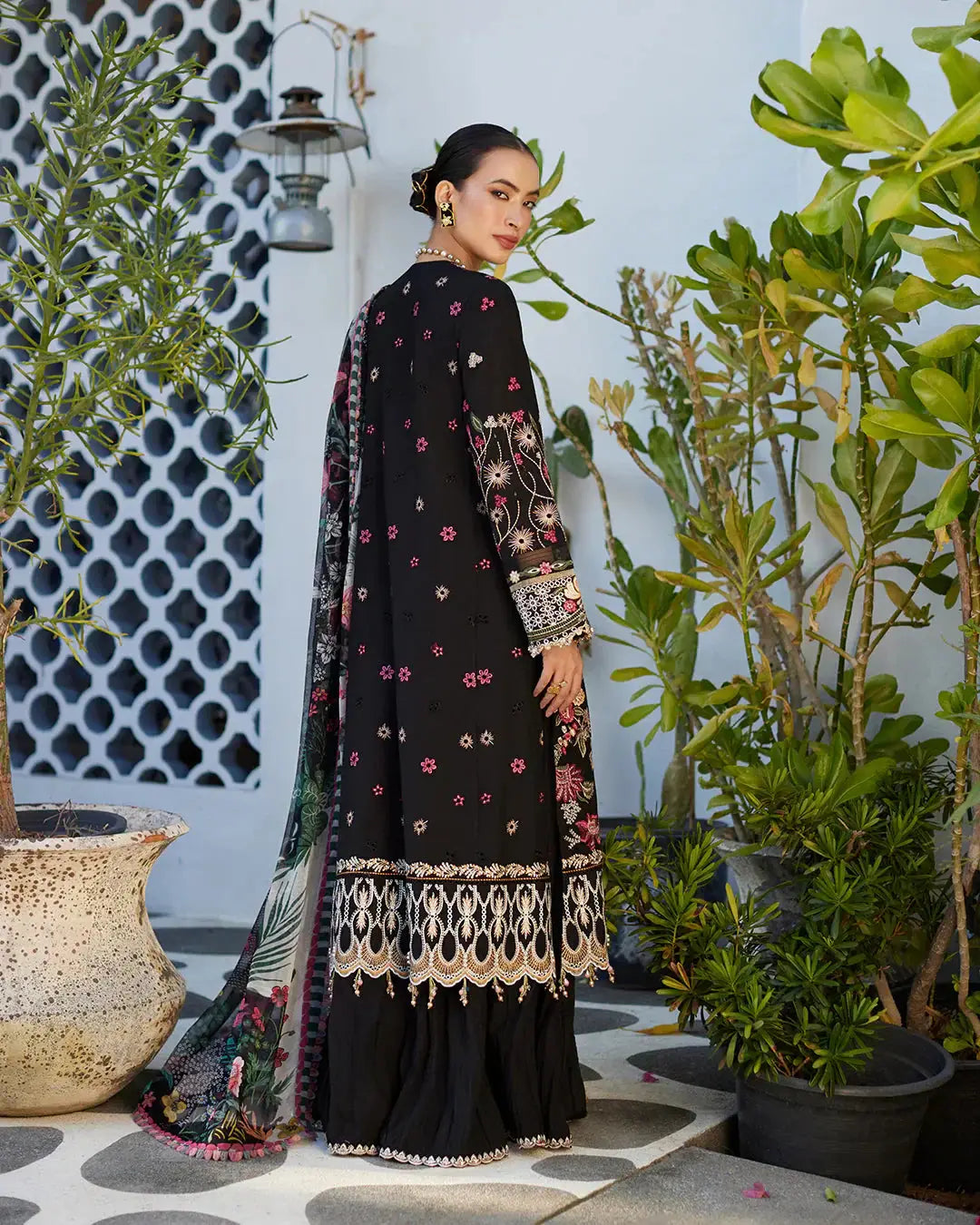 Faiza Saqlain | Liliana Luxury Lawn 24 | Merle - Pakistani Designer Dress - by Faiza Saqlain | Type: Luxury - 100% Original at Saira Sultan