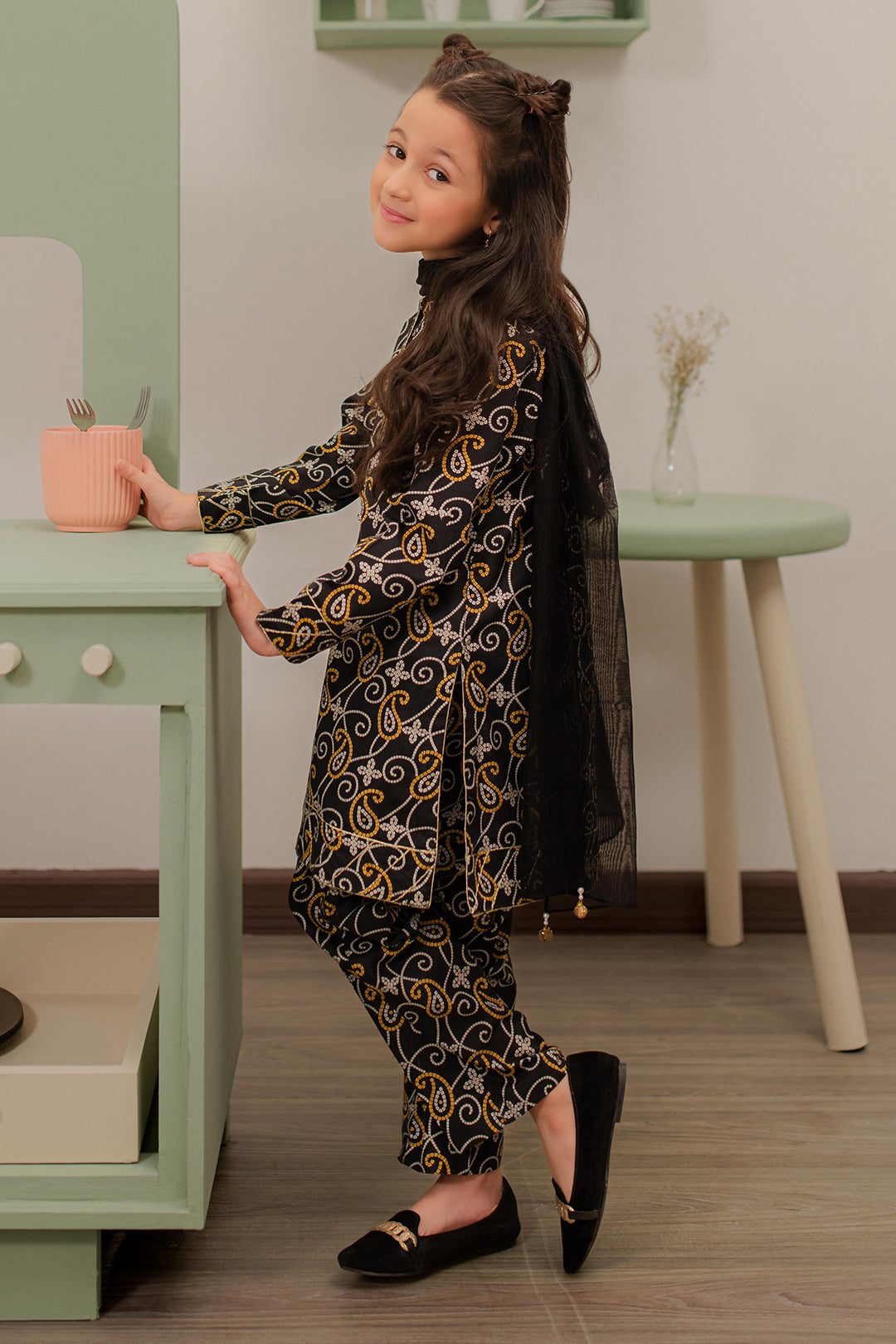 Zellbury Girls | 3 Piece Cambric | Embroidered Kurta Dupatta Trouser - 3823
