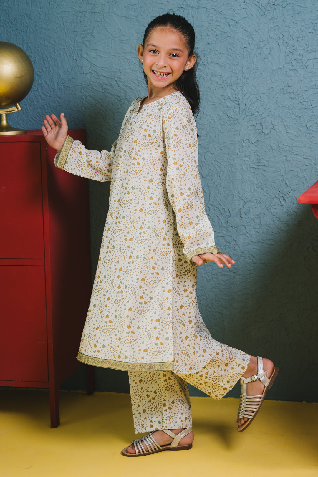 Zellbury Girls | 2 Piece Lawn | Kurta Trouser - 2415