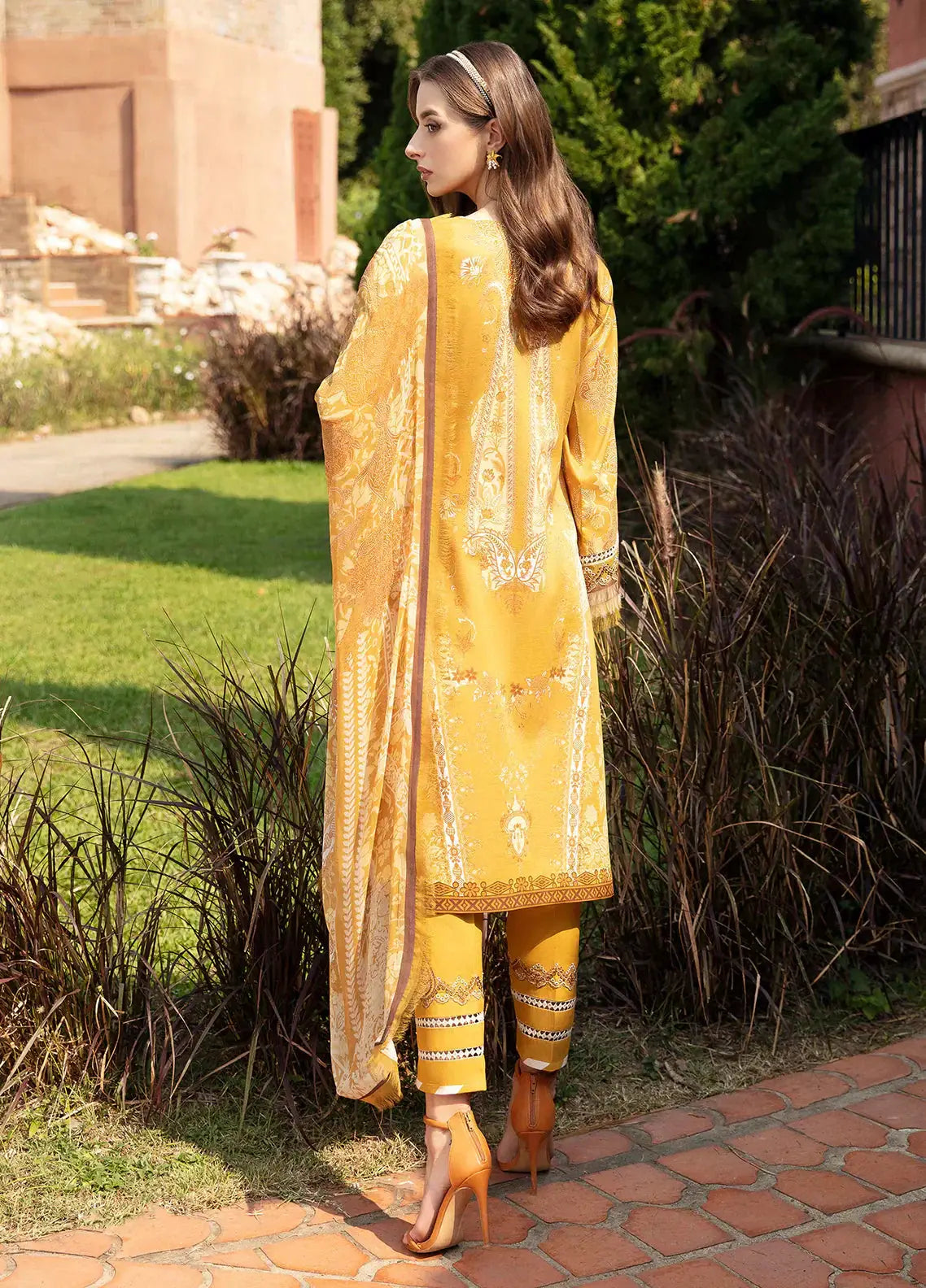 Gulaal | Springtime Ballet | CEYDA (GL-L-24V1-02) - Pakistani Designer Dress - by Gulaal | Type: Luxury - 100% Original at Saira Sultan