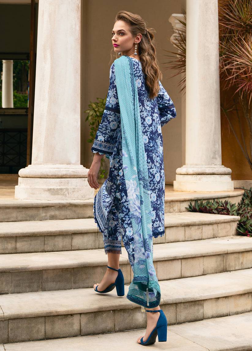 Gulaal | The Enchanted Garden | Olevra - Pakistani Designer Dress - by Gulaal | Type: Luxury - 100% Original at Saira Sultan