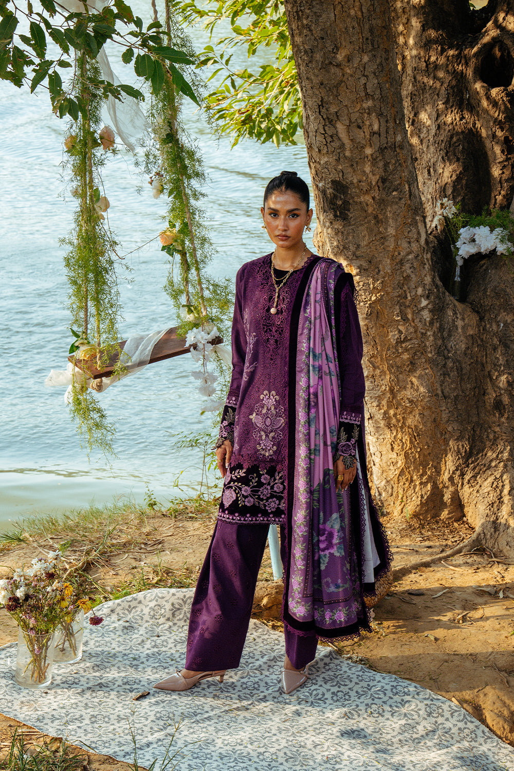 Saira Rizwan | Winter 2024 | RUNI-SRW24-02 XS Purple Khaddar