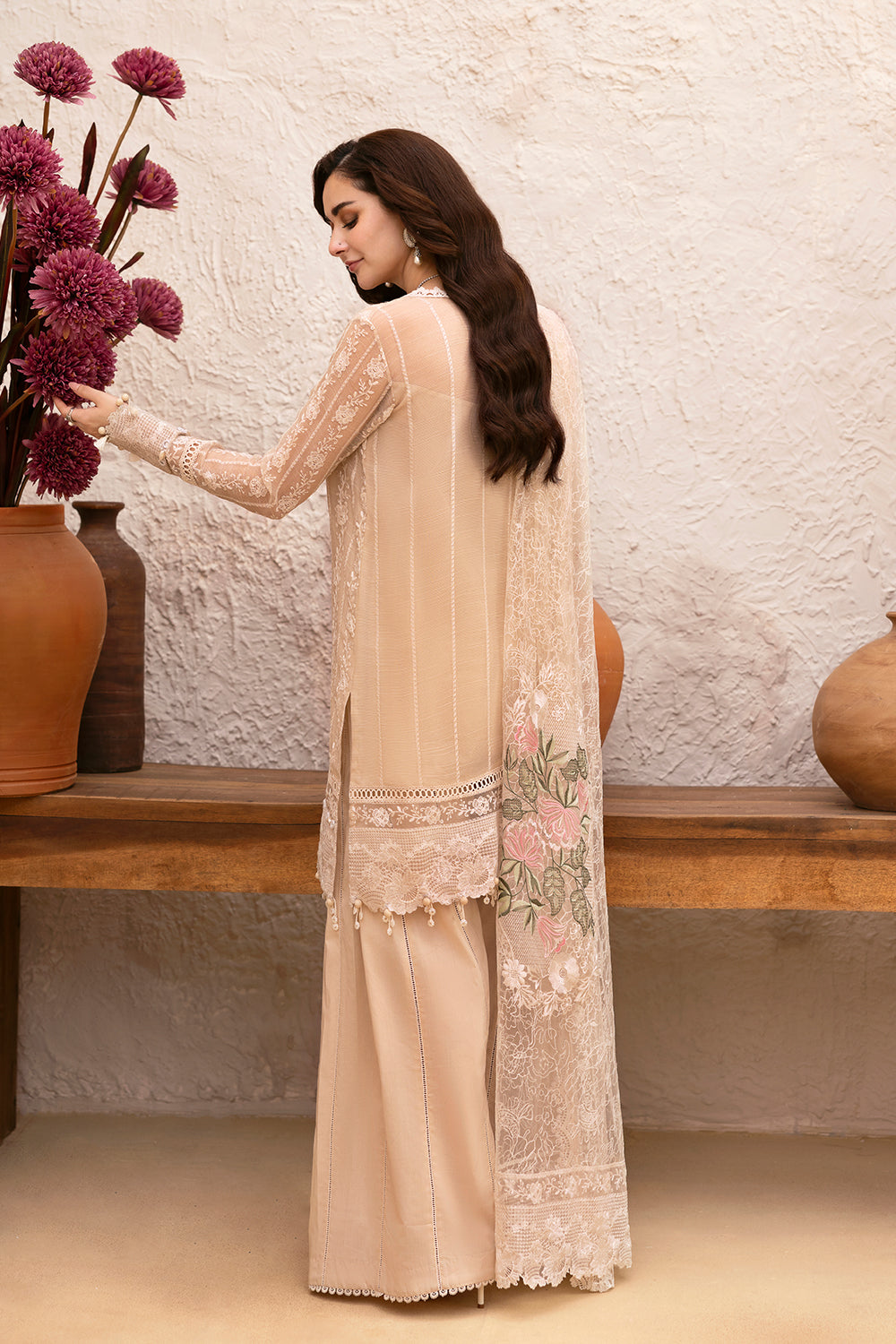 Saira Rizwan | Luxury Lawn 25 | MADONNA-SRL25-08 S Beige Lawn