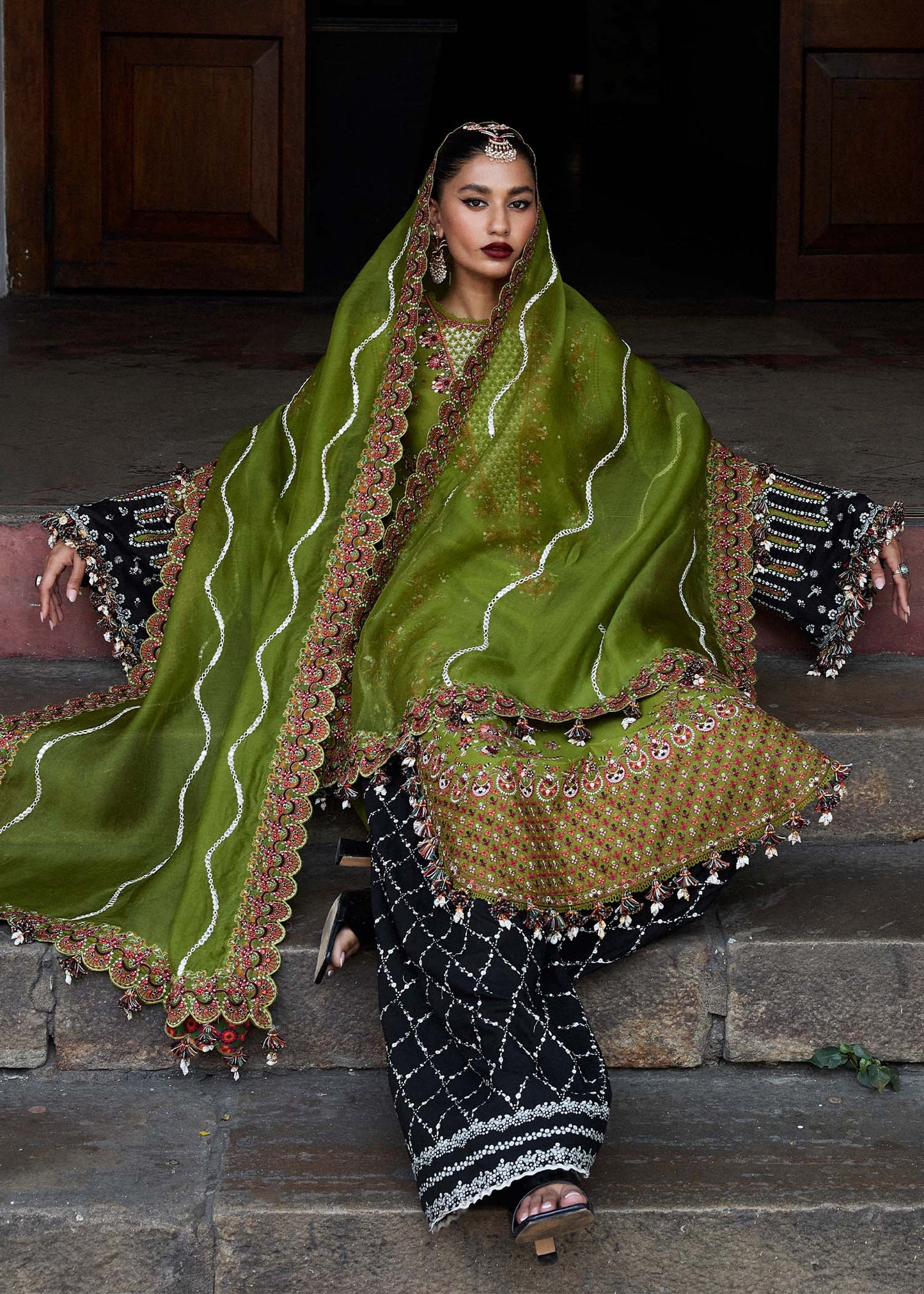 Hussain Rehar | Luxury Lawn 25 | Abass XL Olive Green Lawn