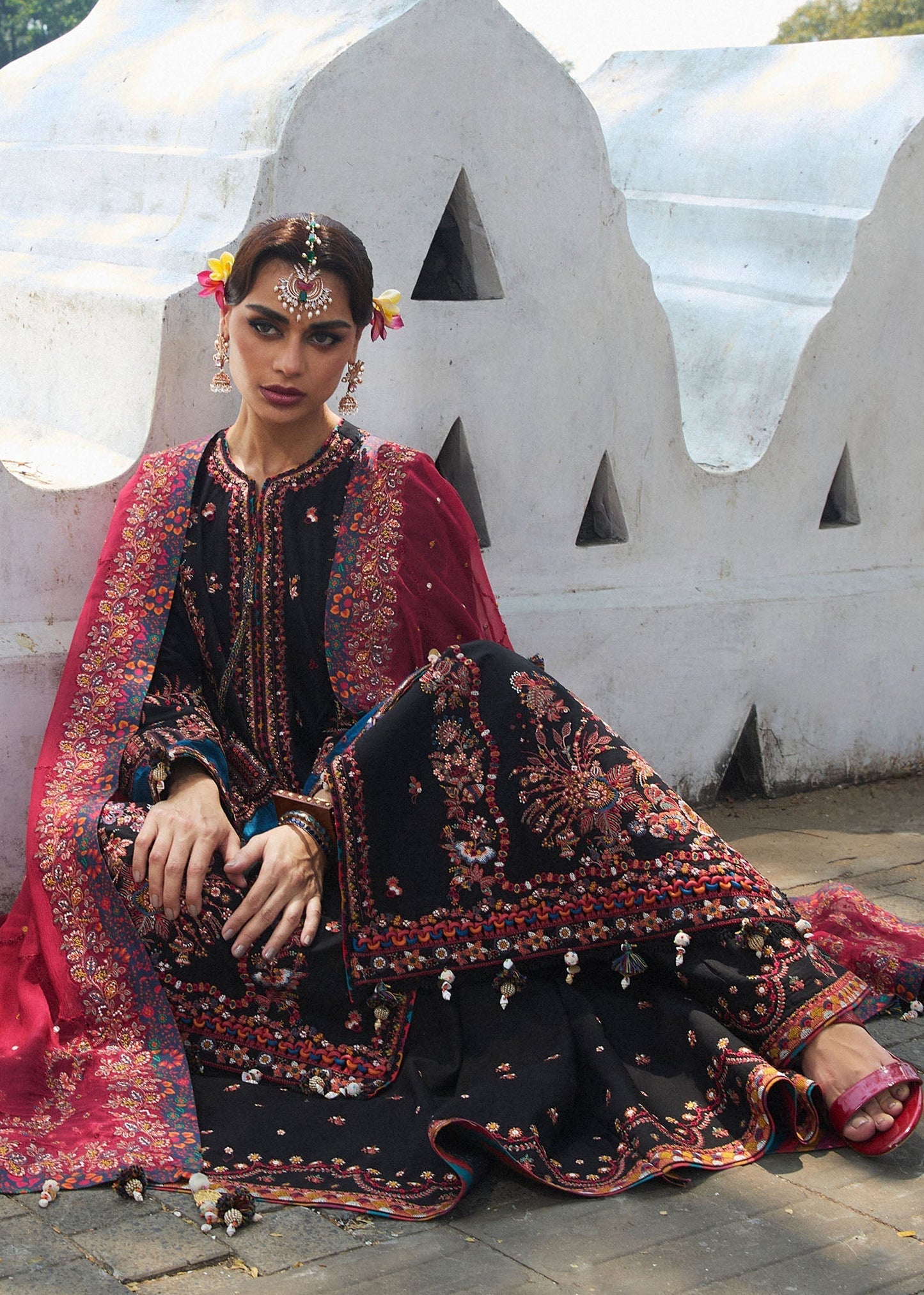 Hussain Rehar | Luxury Lawn 25 | Bliz XL Black Lawn