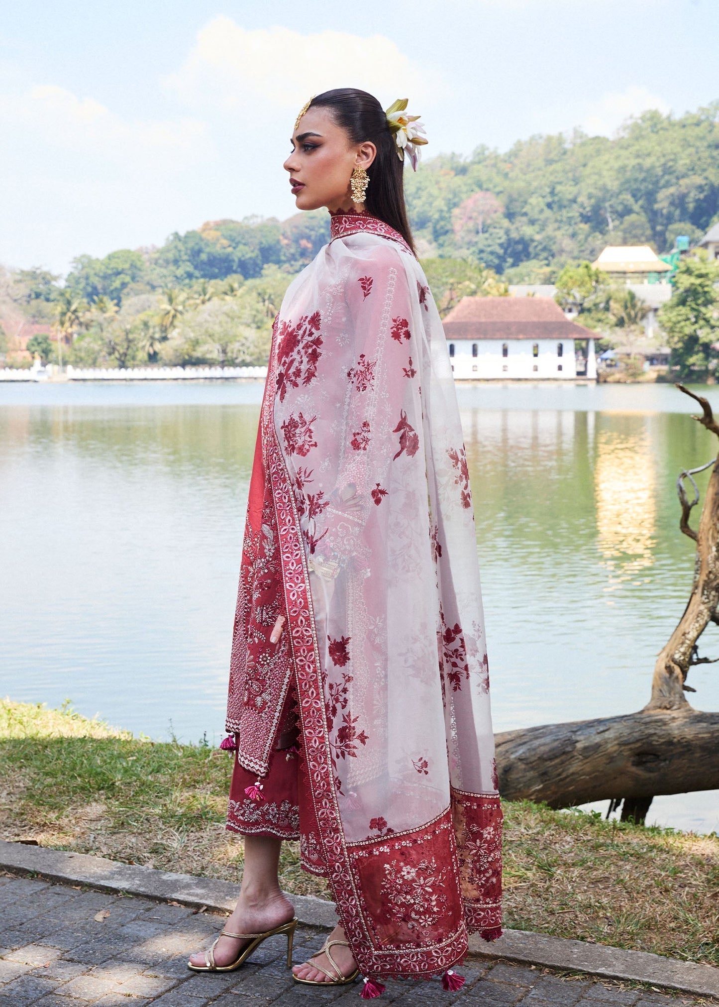 Hussain Rehar | Luxury Lawn 25 | Flare L Coral Lawn