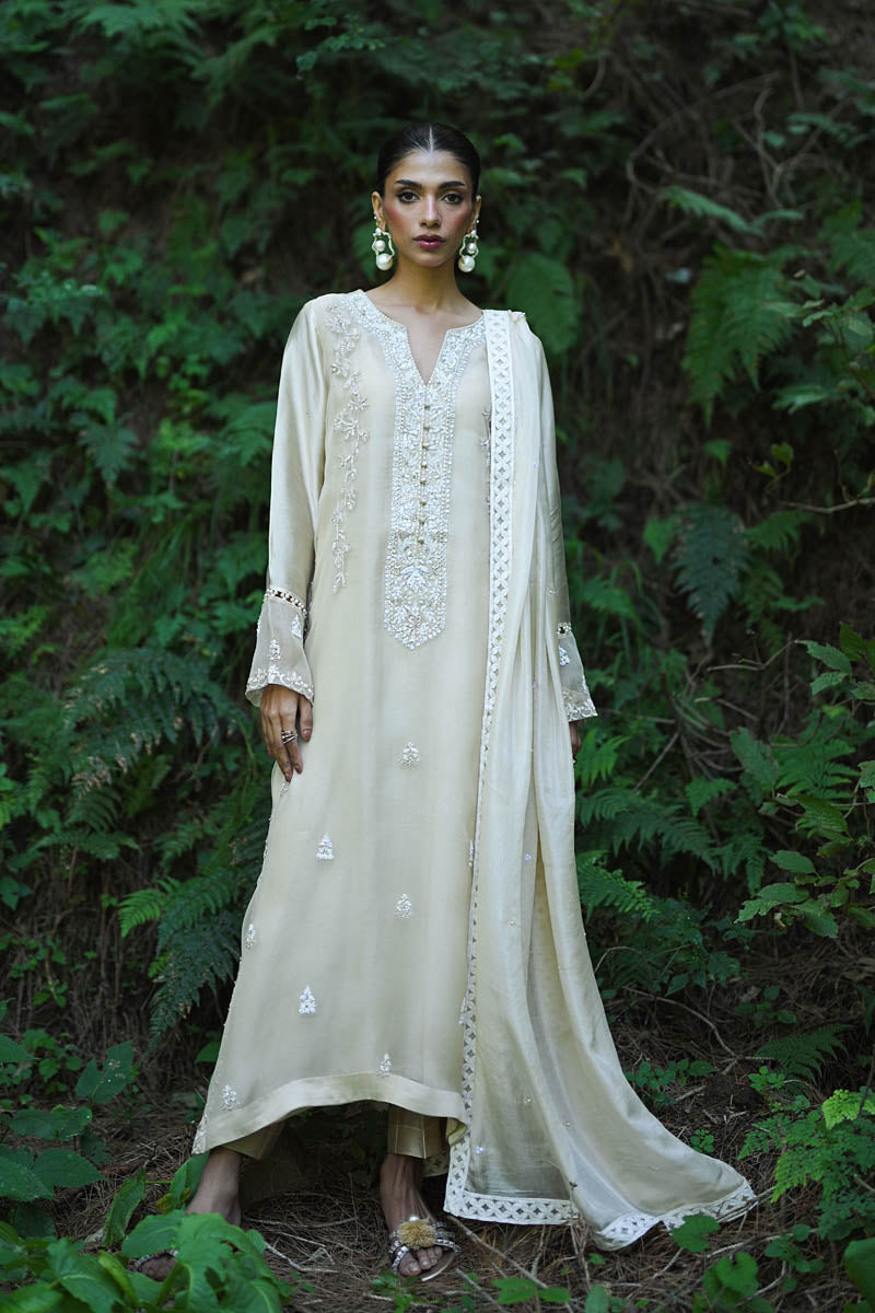 Hue Pret | Farasha Luxury Pret | Kyra XL Ivory Pure Organza