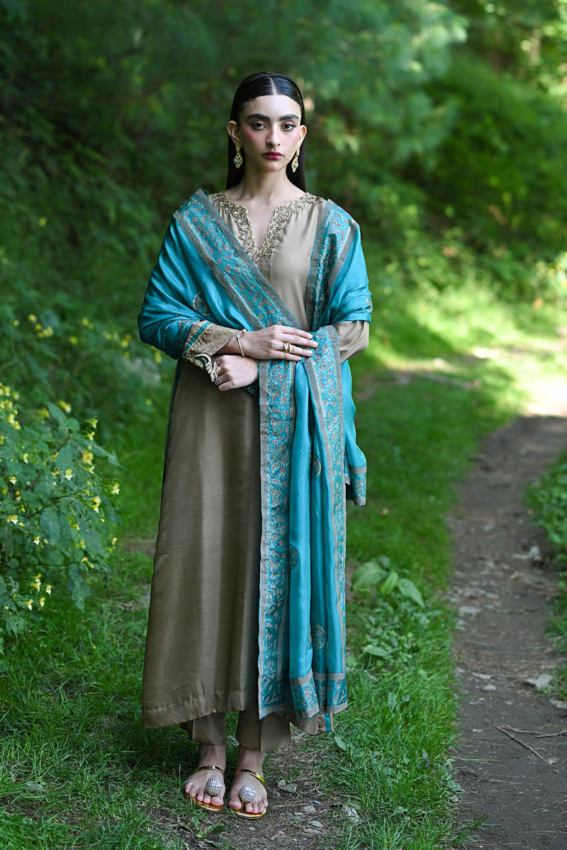 Hue Pret | Farasha Luxury Pret | Azeena L Dusty Beige Pure Silk