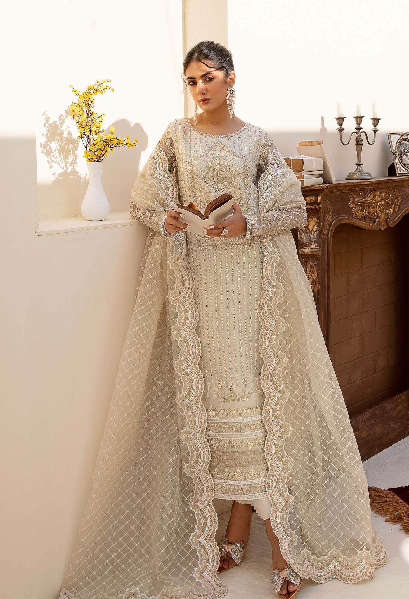Akbar Aslam | Wedding Formals | Tyla - Pakistani Designer Dress - by Akbar Aslam | Type: Formal - 100% Original at Saira Sultan