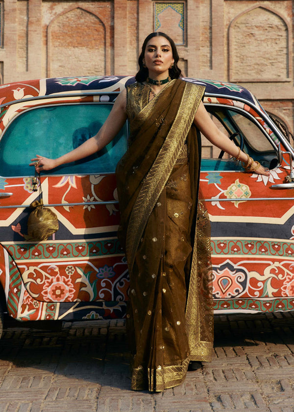 Laj | Hath Kahani Luxury Formals 24 | ALANI S Gold Velvet