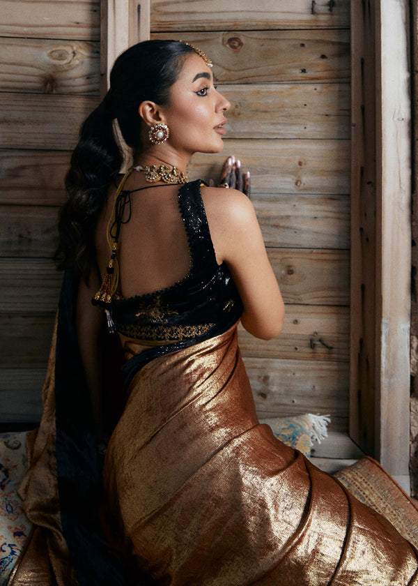 Laj | Hath Kahani Luxury Formals 24 | NAVI S Gold Shimmer