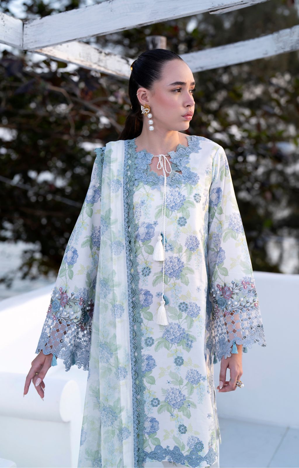 AJR Couture | Printakari Lawn 25 | Isle L White Lawn