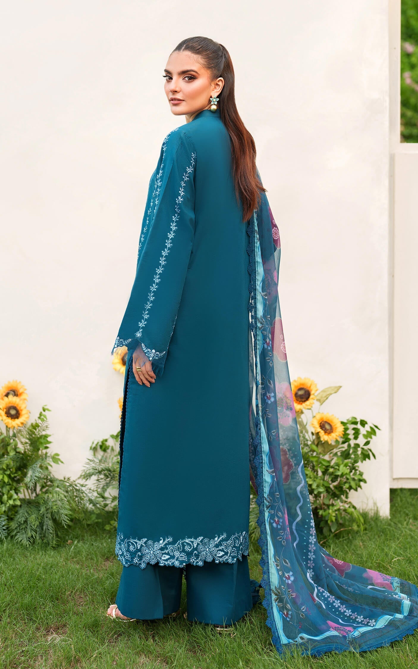 Asifa and Nabeel | Eden Cambric 25 | Iris Cloud ECU25-05 - Pakistani Designer Dress - by Asifa and Nabeel - Type : Ladies Clothes - 100% Original at Saira Sultan
