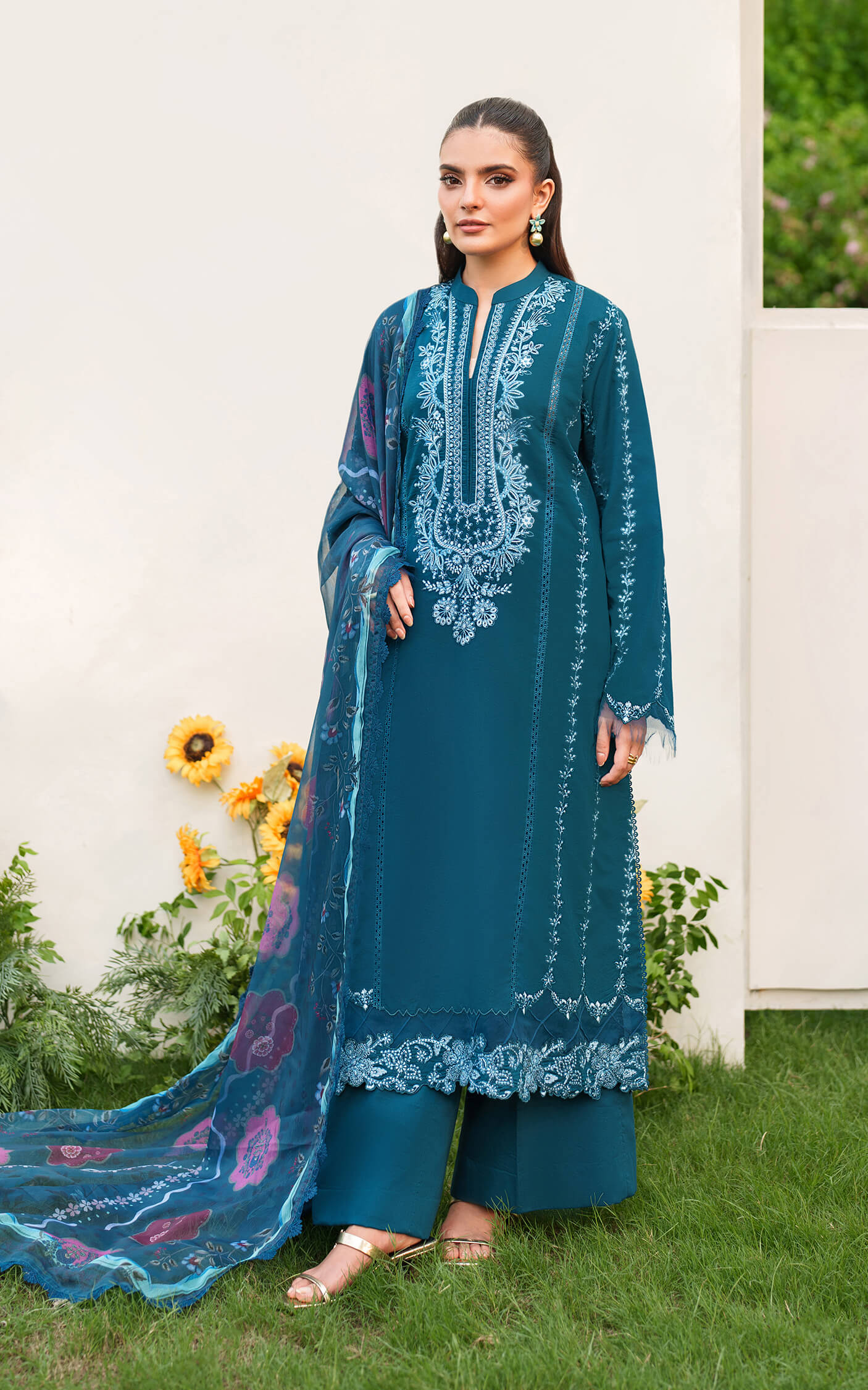 Asifa and Nabeel | Eden Cambric 25 | Iris Cloud ECU25-05 - Pakistani Designer Dress - by Asifa and Nabeel - Type : Ladies Clothes - 100% Original at Saira Sultan