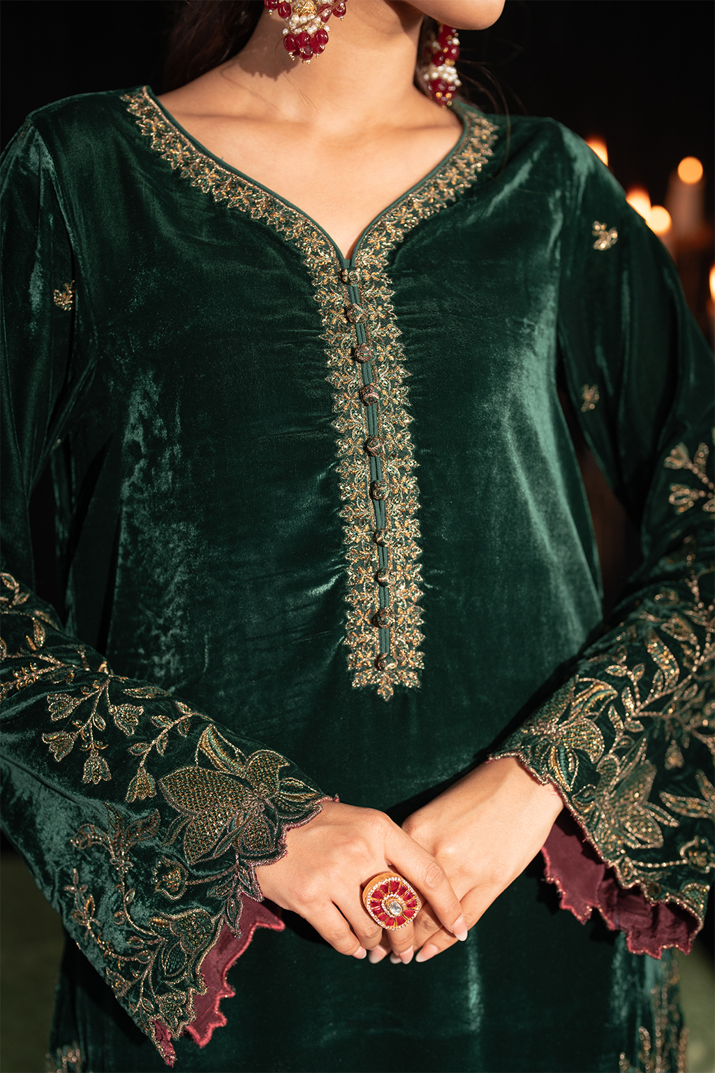 Iznik | Exclusive Velvet | IV-48 - Pakistani Designer Dress - by Iznik | Type: Formal - 100% Original at Saira Sultan