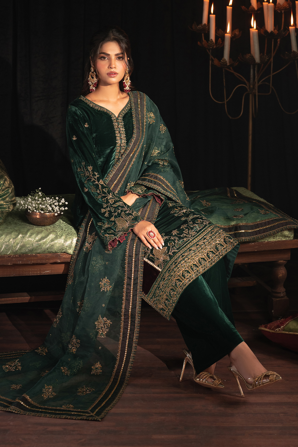 Iznik | Exclusive Velvet | IV-48 - Pakistani Designer Dress - by Iznik | Type: Formal - 100% Original at Saira Sultan