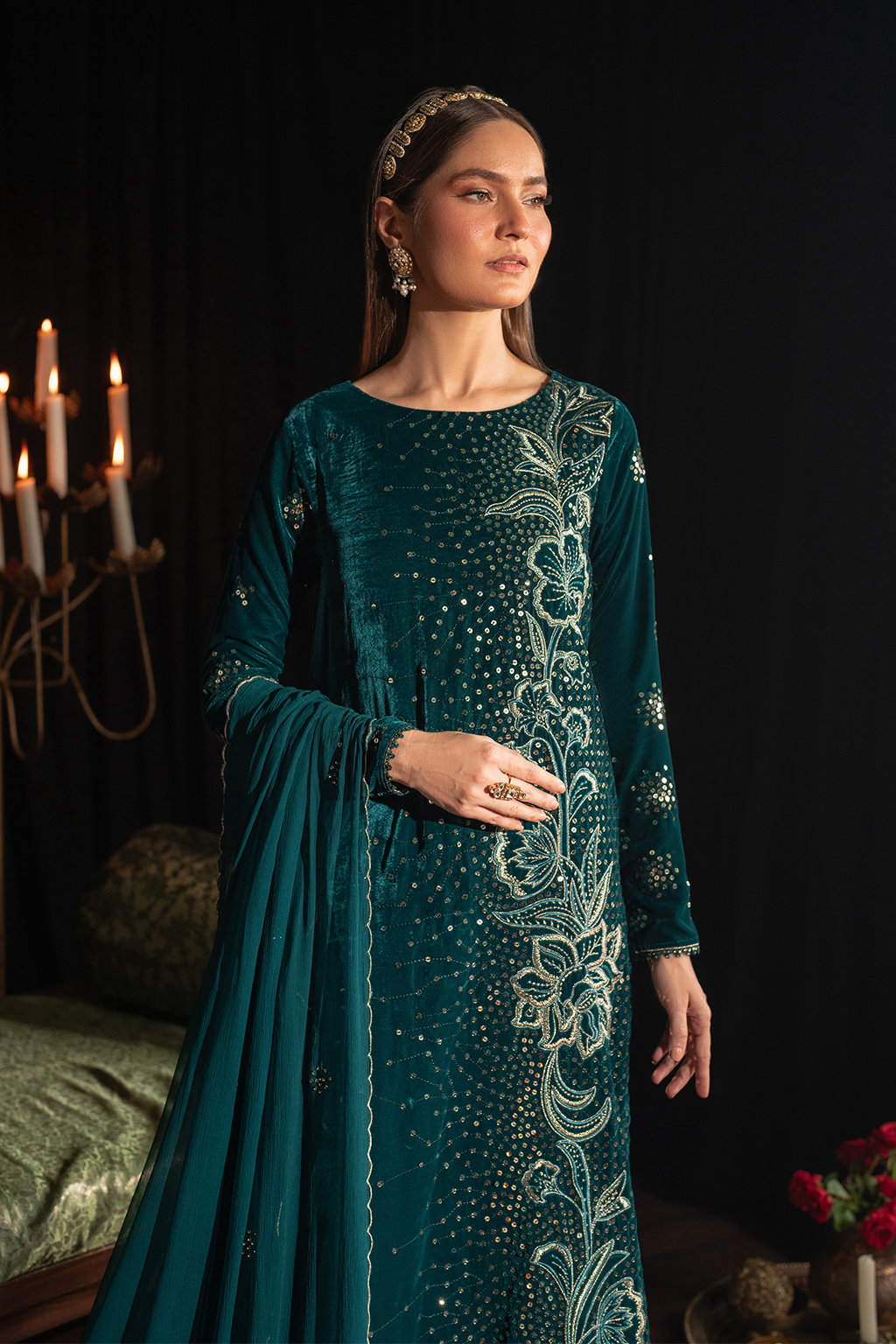 Iznik | Exclusive Velvet | IV-47 - Pakistani Designer Dress - by Iznik | Type: Ladies Clothes - 100% Original at Saira Sultan