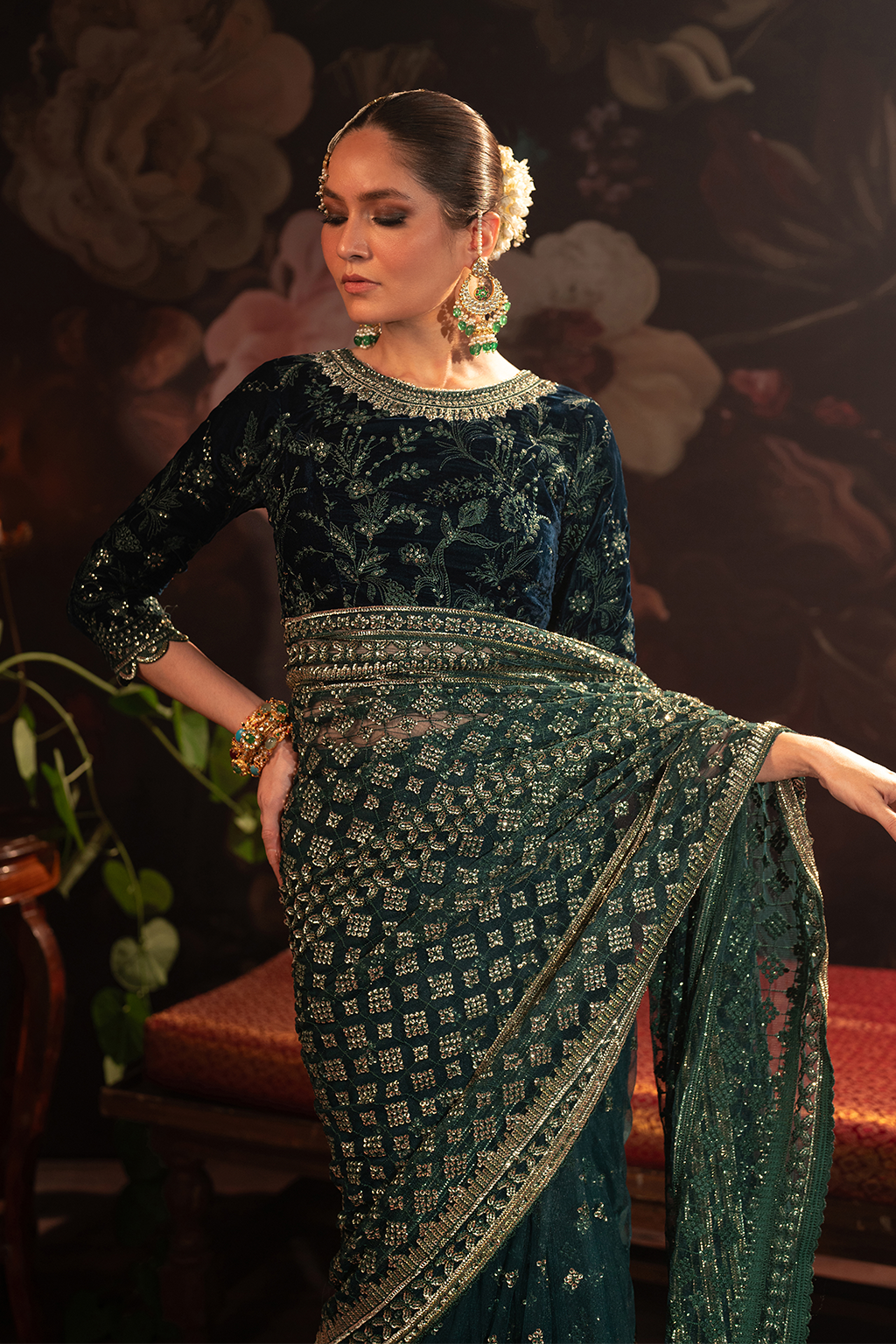 Iznik | Exclusive Velvet | IV-46 - Pakistani Designer Dress - by Iznik | Type: Ladies Clothes - 100% Original at Saira Sultan