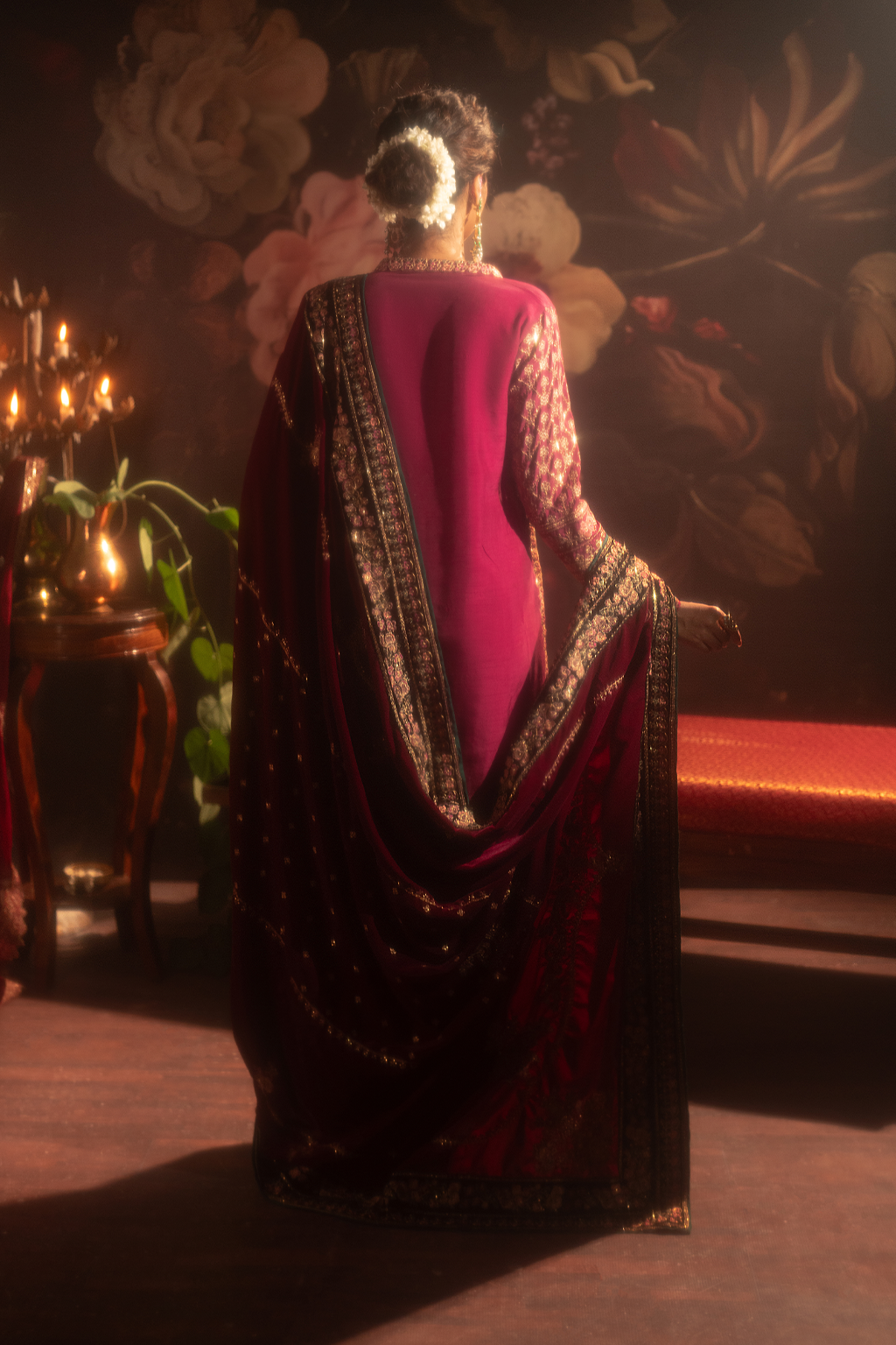 Iznik | Exclusive Velvet | IV-42 - Pakistani Designer Dress - by Iznik | Type: Ladies Clothes - 100% Original at Saira Sultan