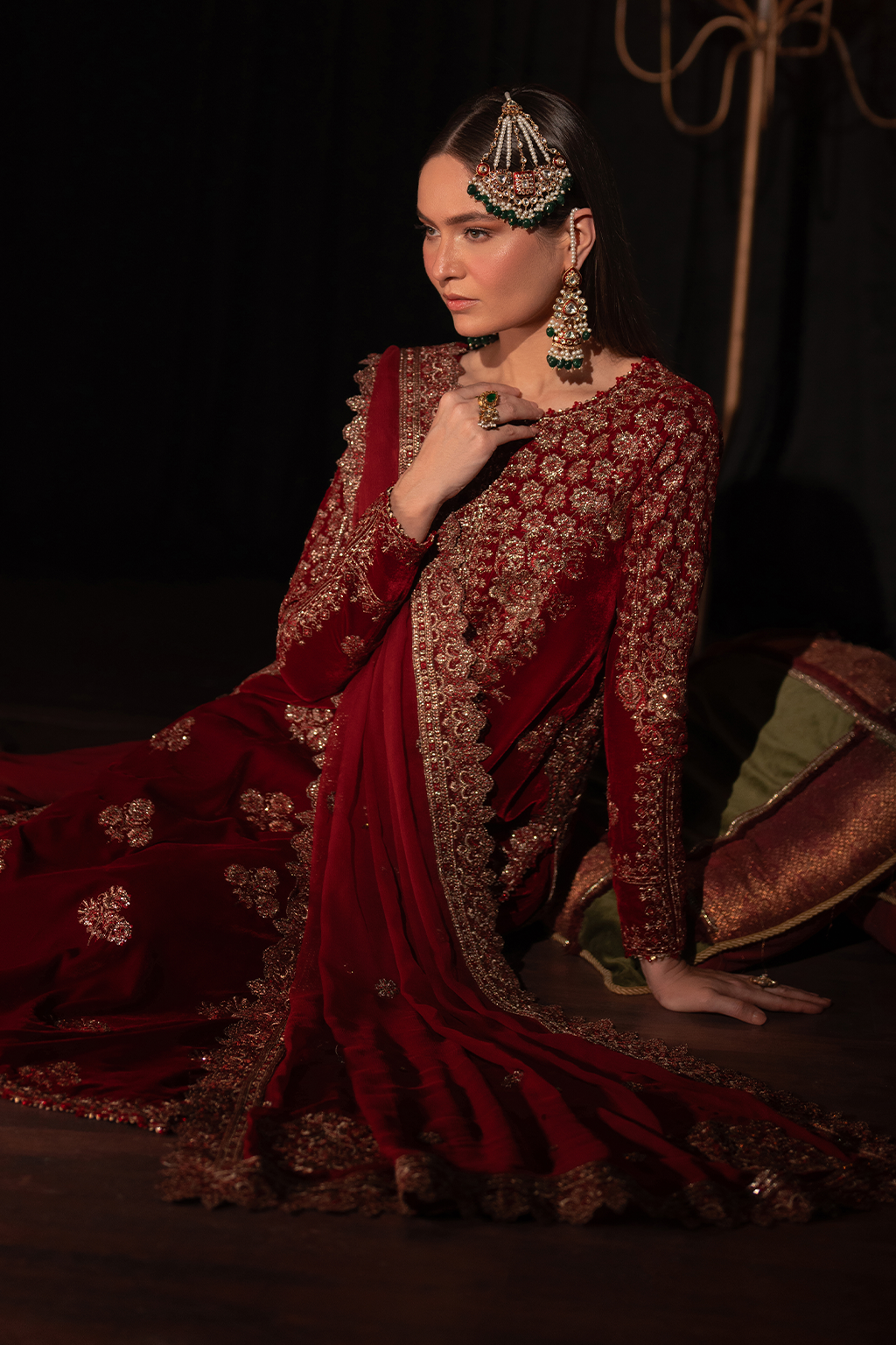 Iznik | Exclusive Velvet | IV-40 - Pakistani Designer Dress - by Iznik | Type: Ladies Clothes - 100% Original at Saira Sultan