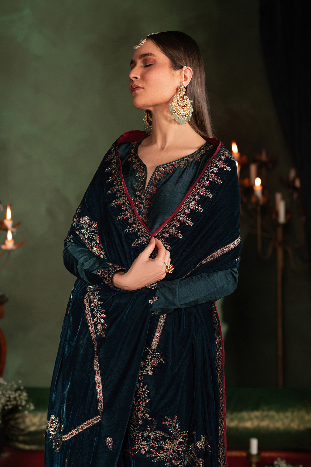 Iznik | Exclusive Velvet | IV-50 - Pakistani Designer Dress - by Iznik | Type: Ladies Clothes - 100% Original at Saira Sultan