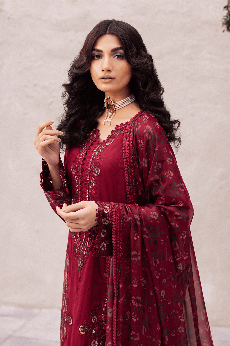 Iznik | Dahlia Embroidered Lawn | DL-01 - Pakistani Designer Dress - by Iznik | Type: Luxury - 100% Original at Saira Sultan