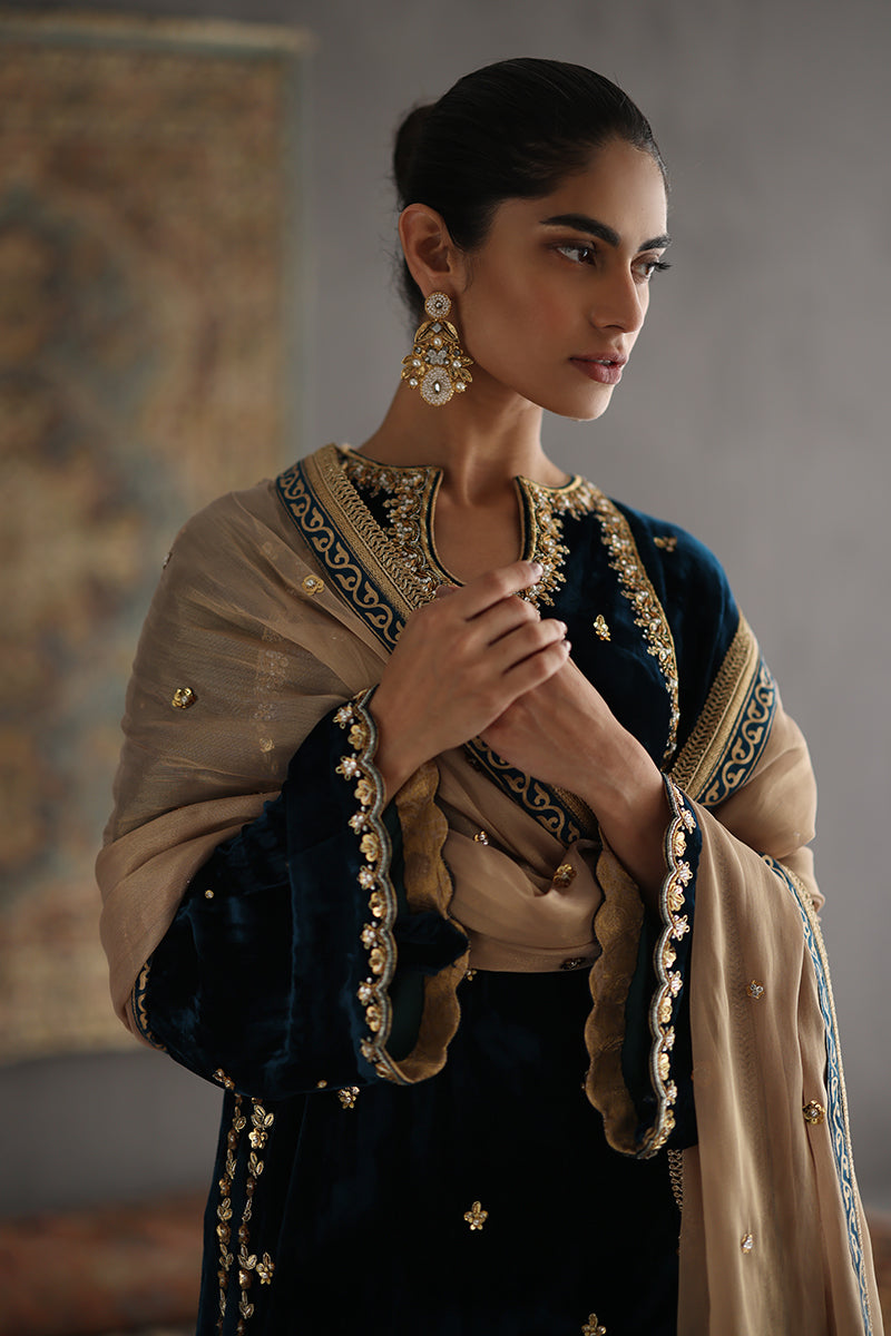 Sana Abbas | Velvet Formals | JOLINE M Teal Velvet